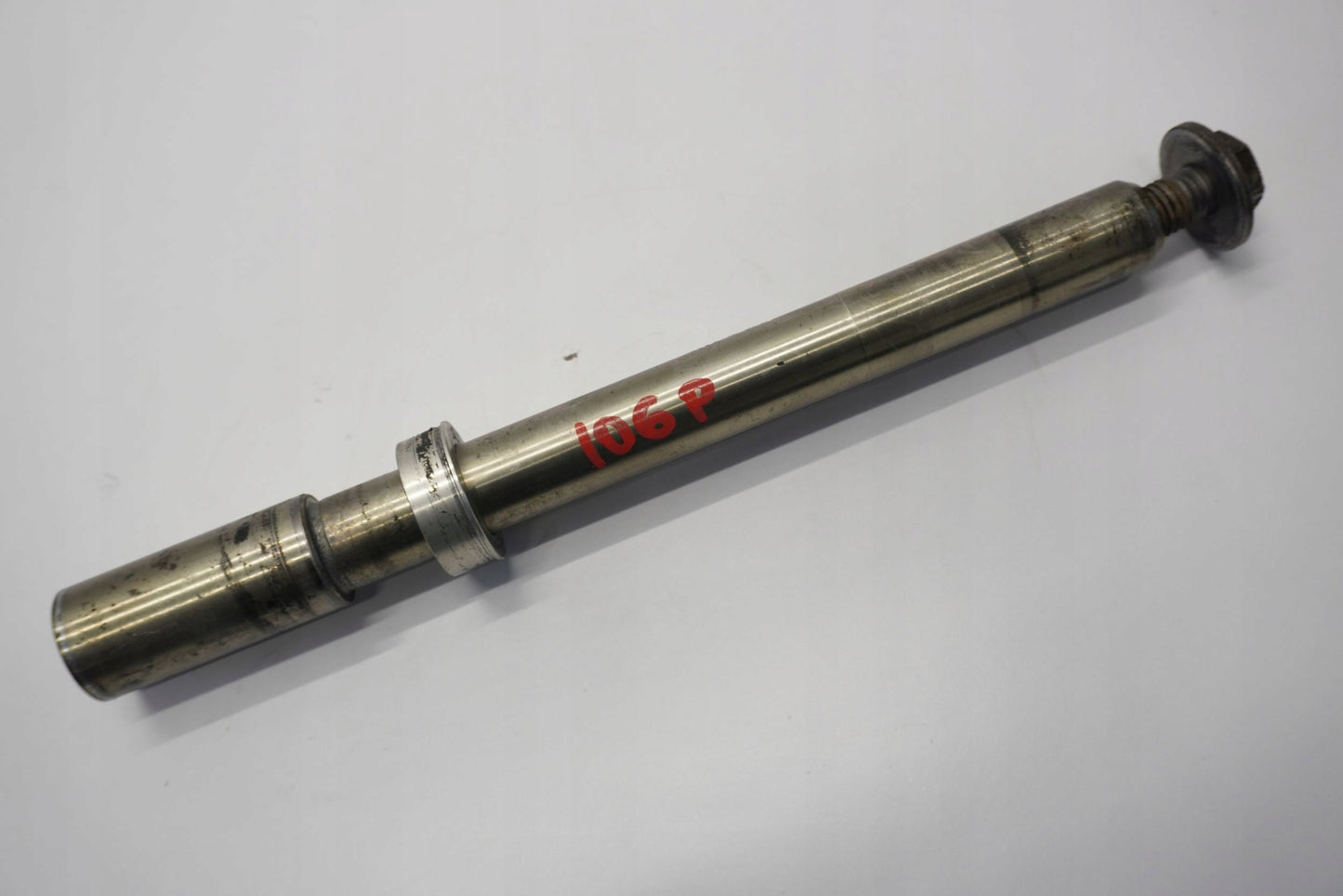 BMW R 1200 GS K50 13-16 Vorderachse Achse vorne Radachse front axle 6