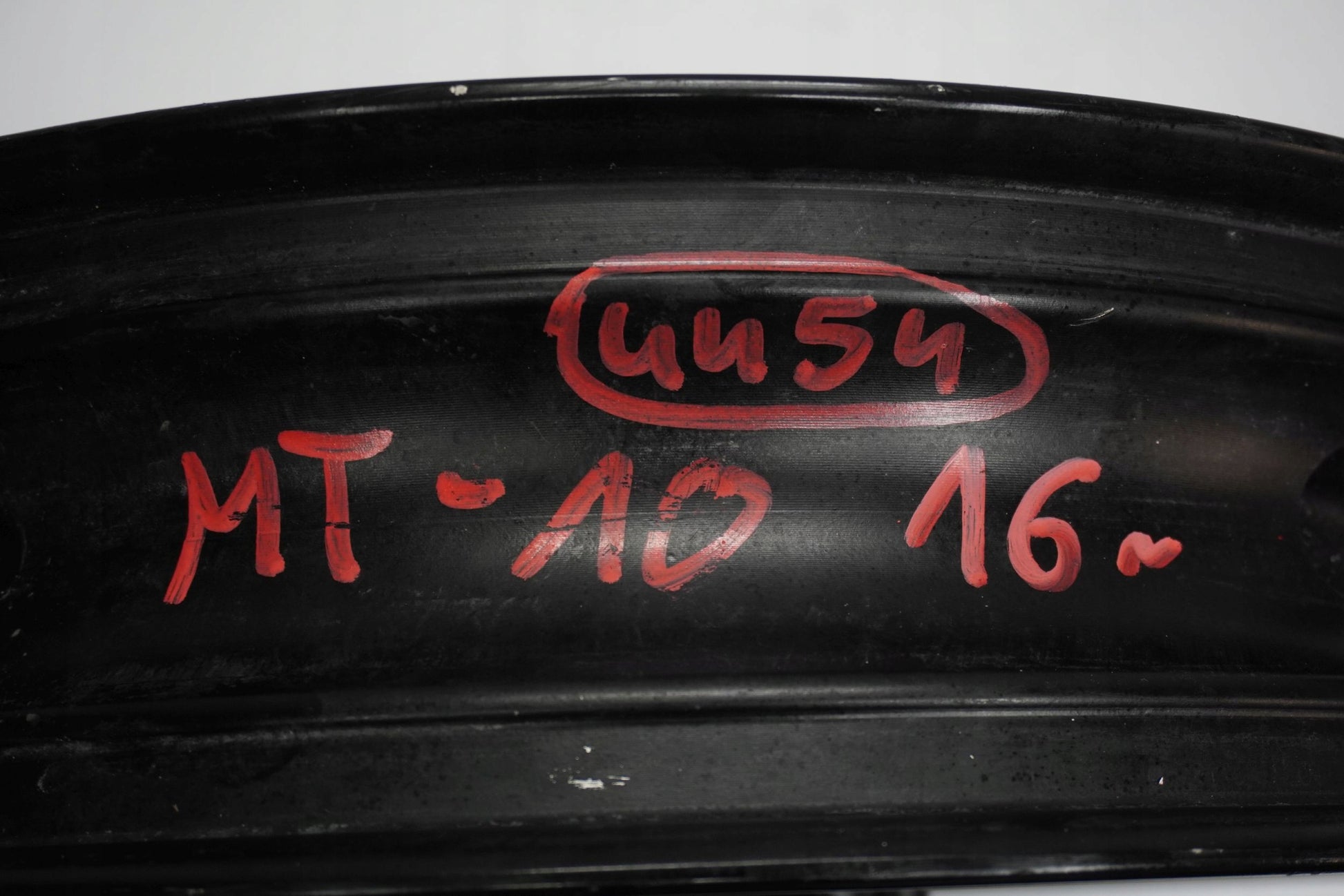 YAMAHA MT-10 16-21 Felge vorne Wheel Vorderrad 4