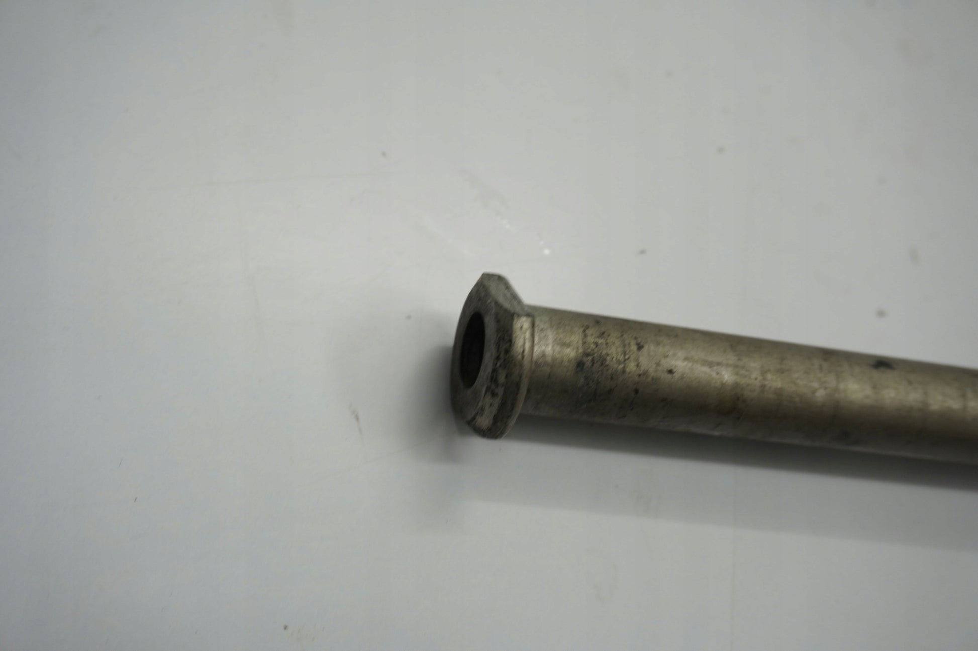 TRIUMPH STREET TRIPLE 675 07-12 Hinterachse Achse hinten Radachse rear axle 6