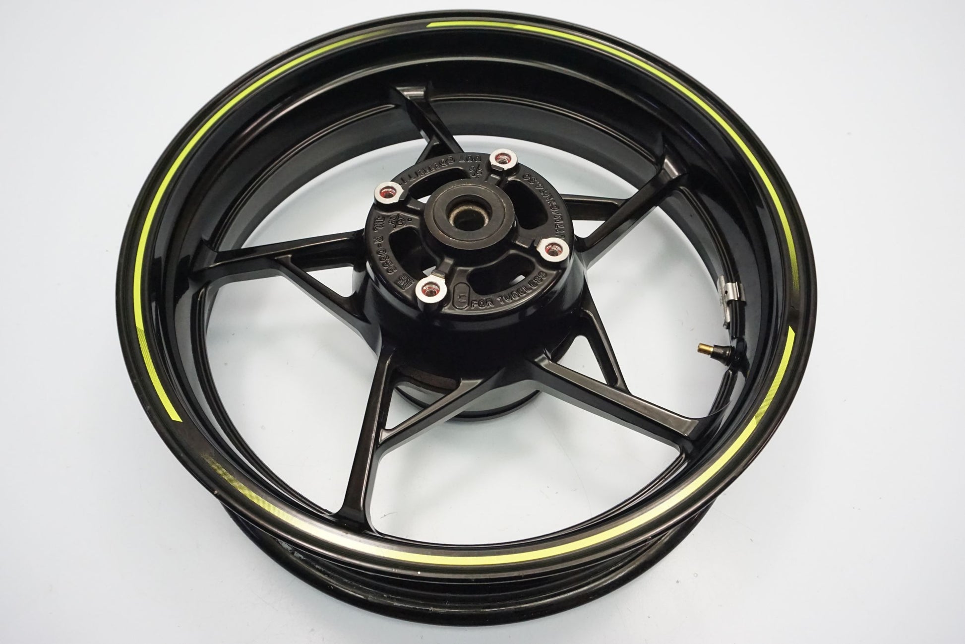 KAWASAKI Z 650 17-19 Felge hinten Wheel Hinterrad 8