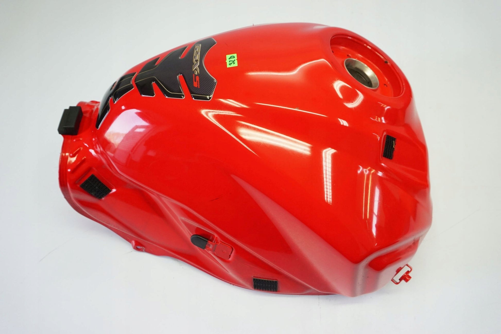 SUZUKI GSX-S 750 17-23 Kraftstofftank Benzintank Fuel Tank 12