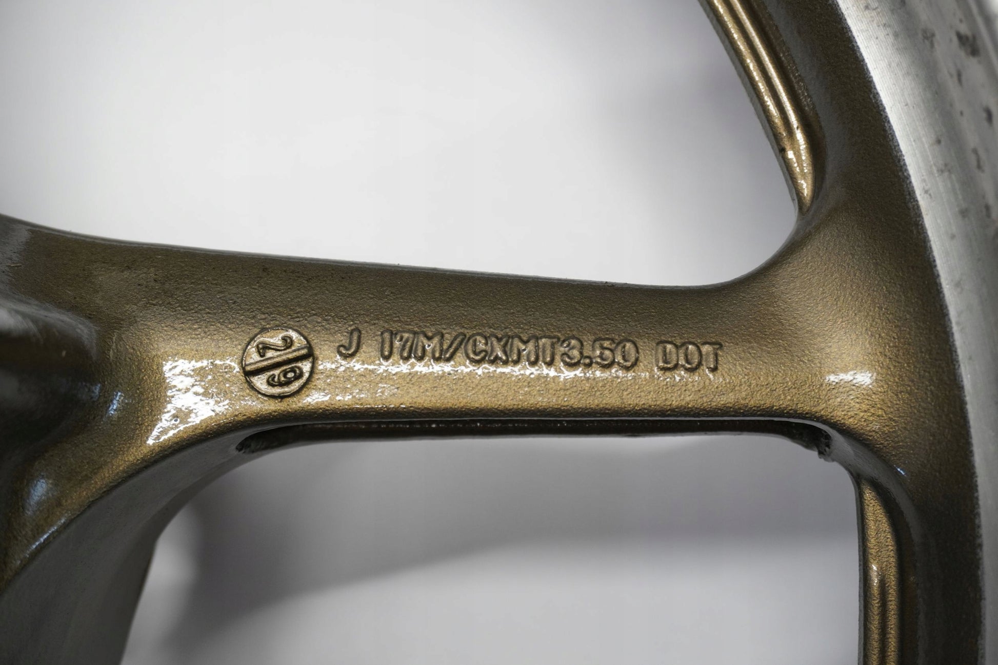 YAMAHA FZ1 1000 N FAZER RN16 06-15 Felge vorne Wheel Vorderrad 9