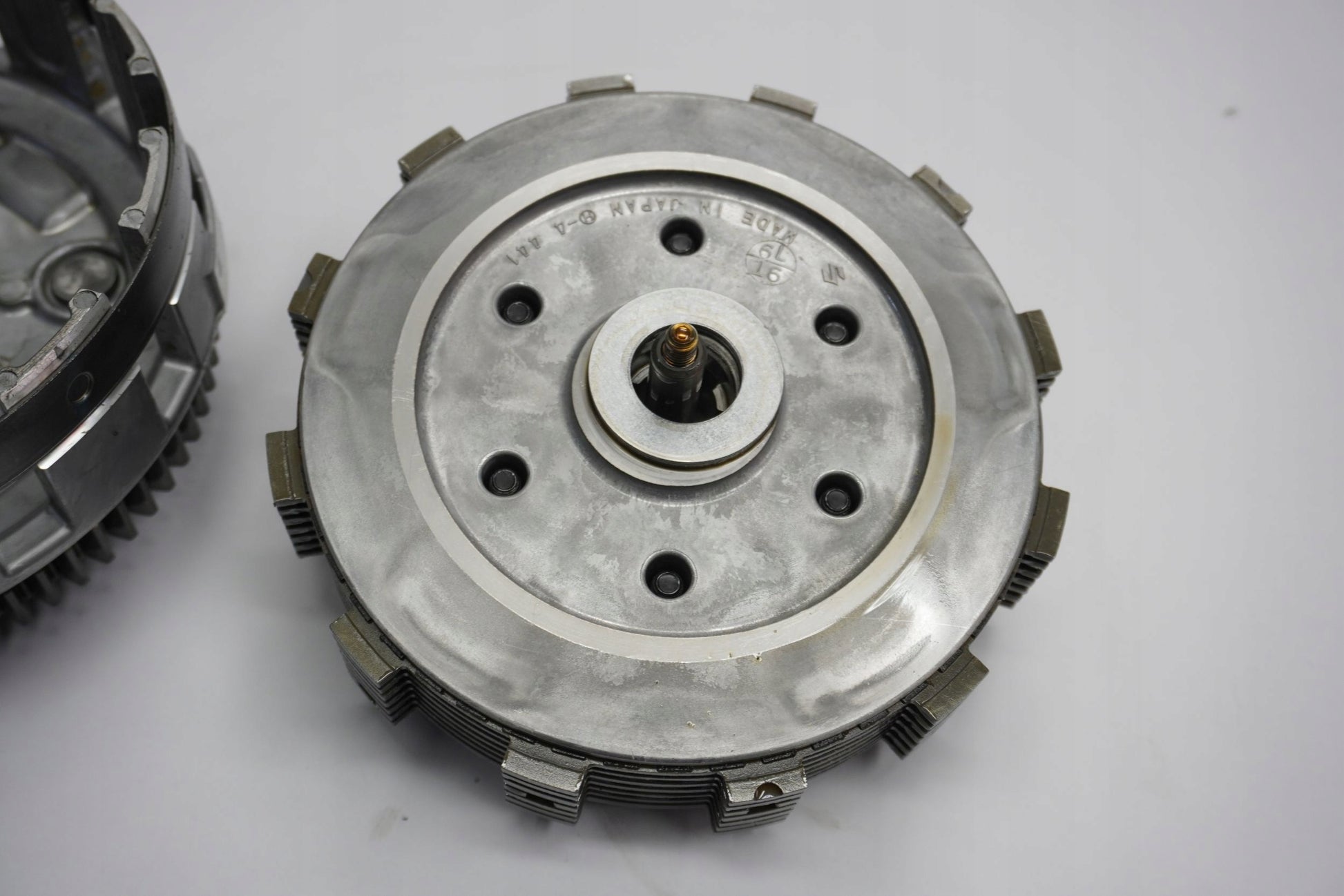 SUZUKI DL 650 V-STROM 19- Kupplung Kupplungskorb Clutch 2