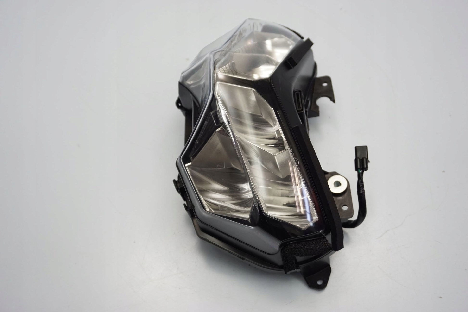 KAWASAKI Z 650 20-22 Scheinwerfer Headlight 3