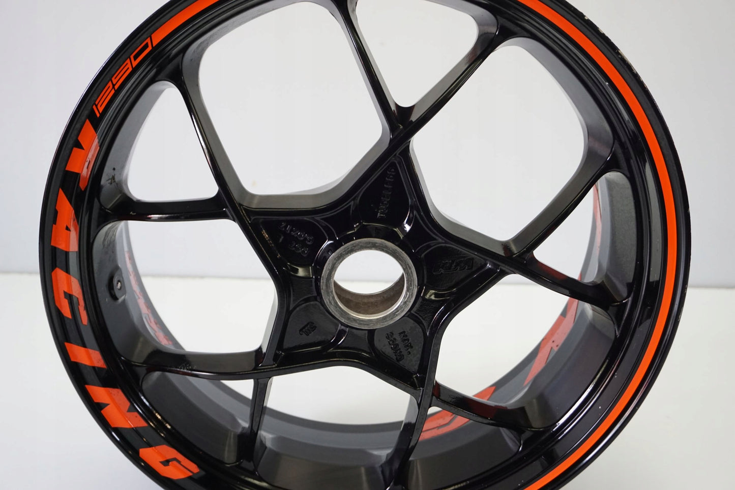 KTM 1290 SUPER DUKE 17-20 Felge hinten Wheel Hinterrad 9