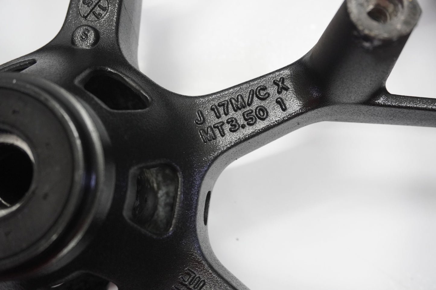 HONDA CBR 500 R 13-15 Felge vorne Wheel Vorderrad 11