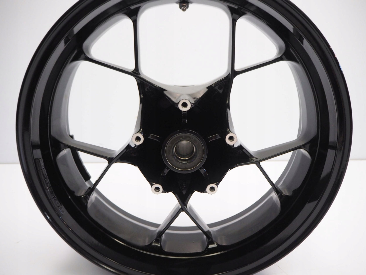 KTM 890 DUKE R 20- Felge hinten Wheel Hinterrad 12