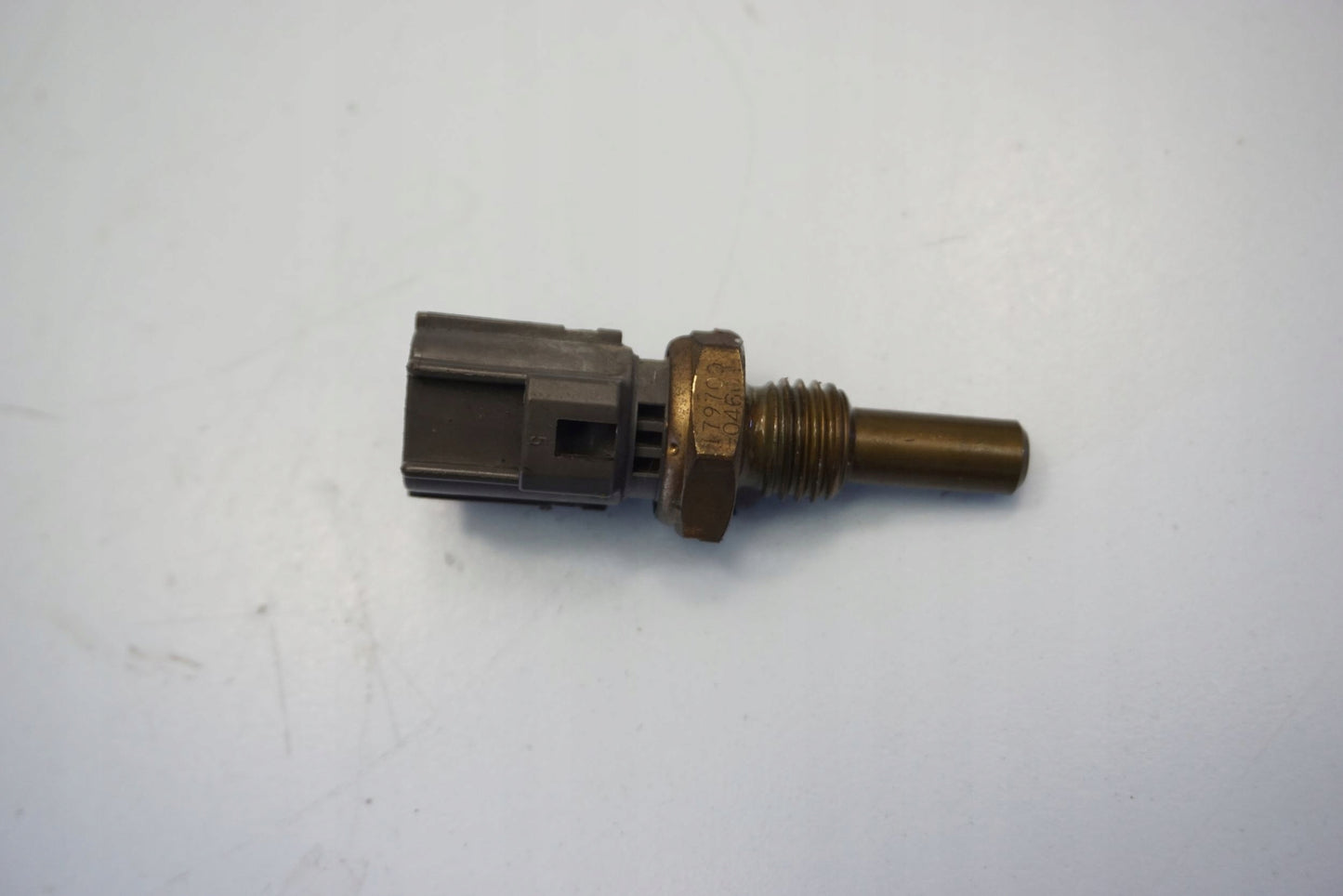 SUZUKI GSR 600 06-10 Temperatursensor Thermostat Temperature sensor