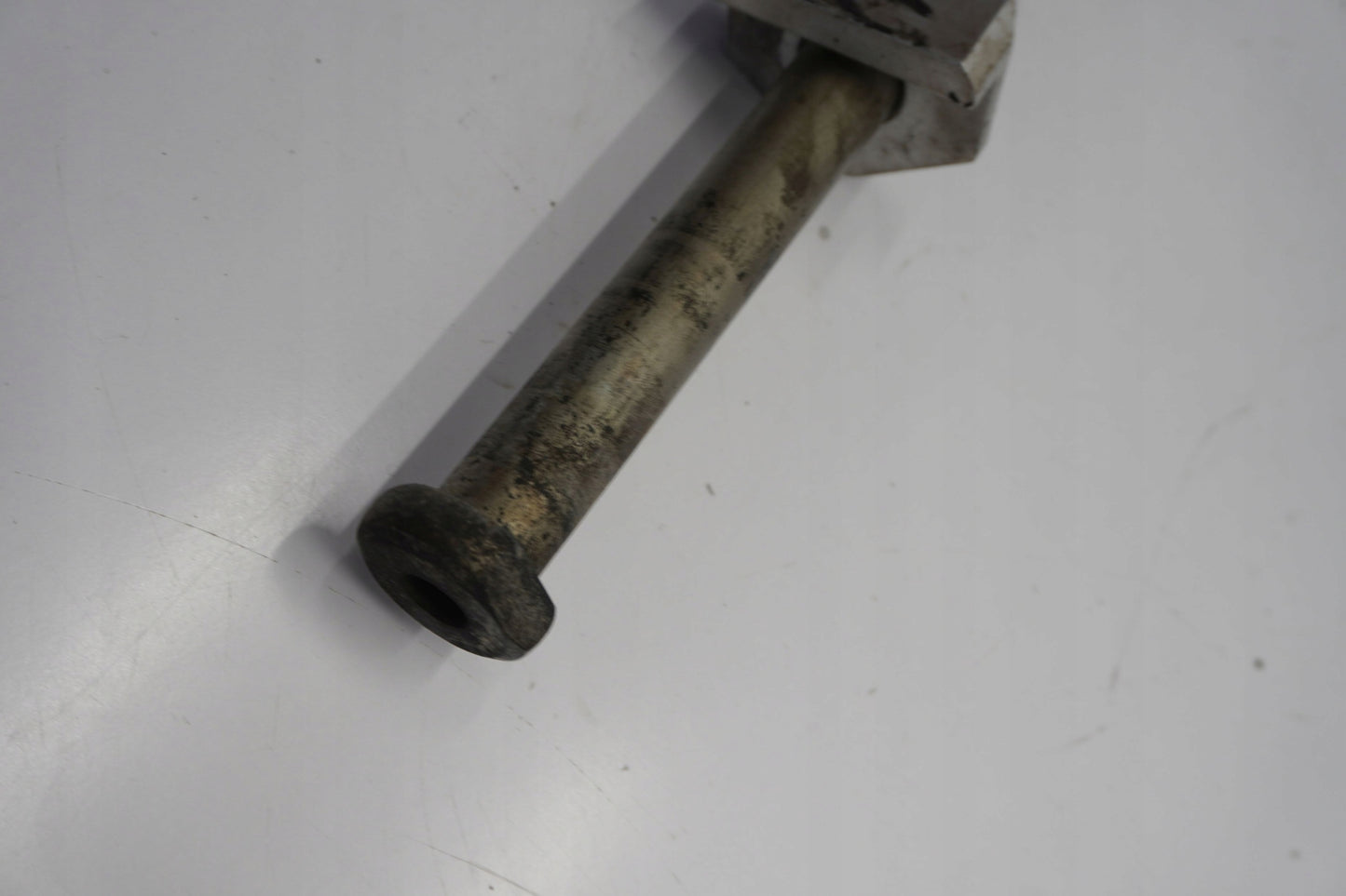 BMW F 700 GS 12-17 Hinterachse Achse hinten Radachse rear axle 4