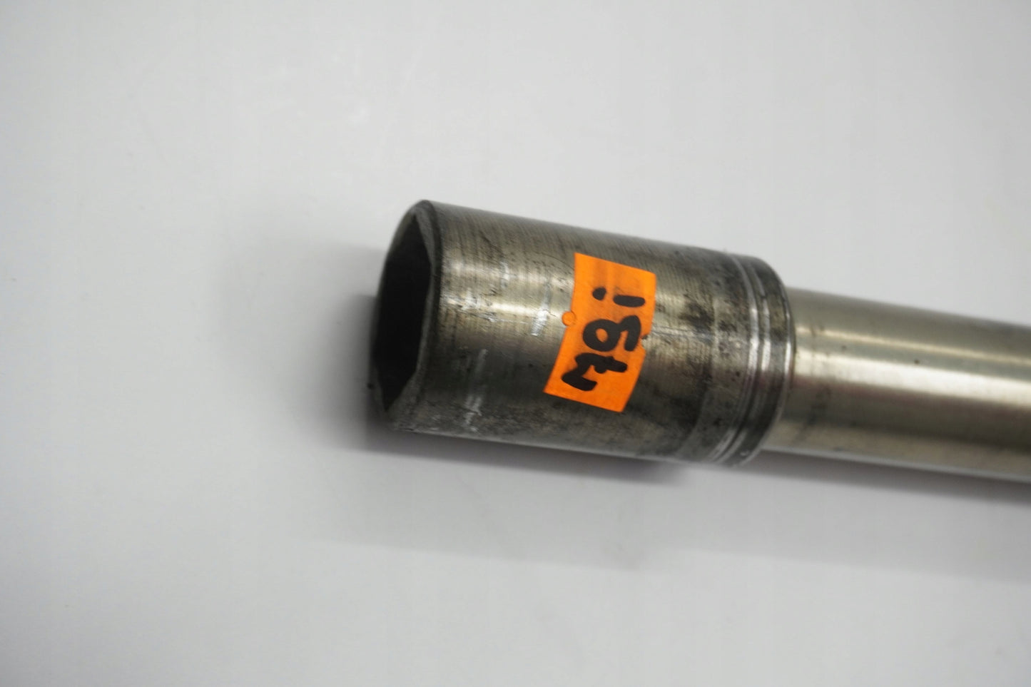 SUZUKI GSX-R 1000 K7-K8 Vorderachse Achse vorne Radachse front axle 6