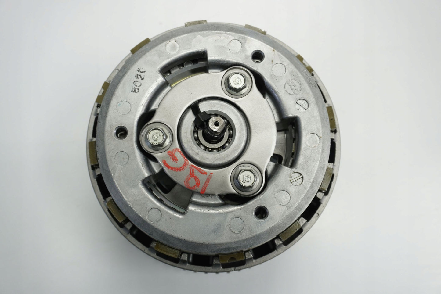 YAMAHA MT-10 16-21 Kupplung Kupplungskorb Clutch 3