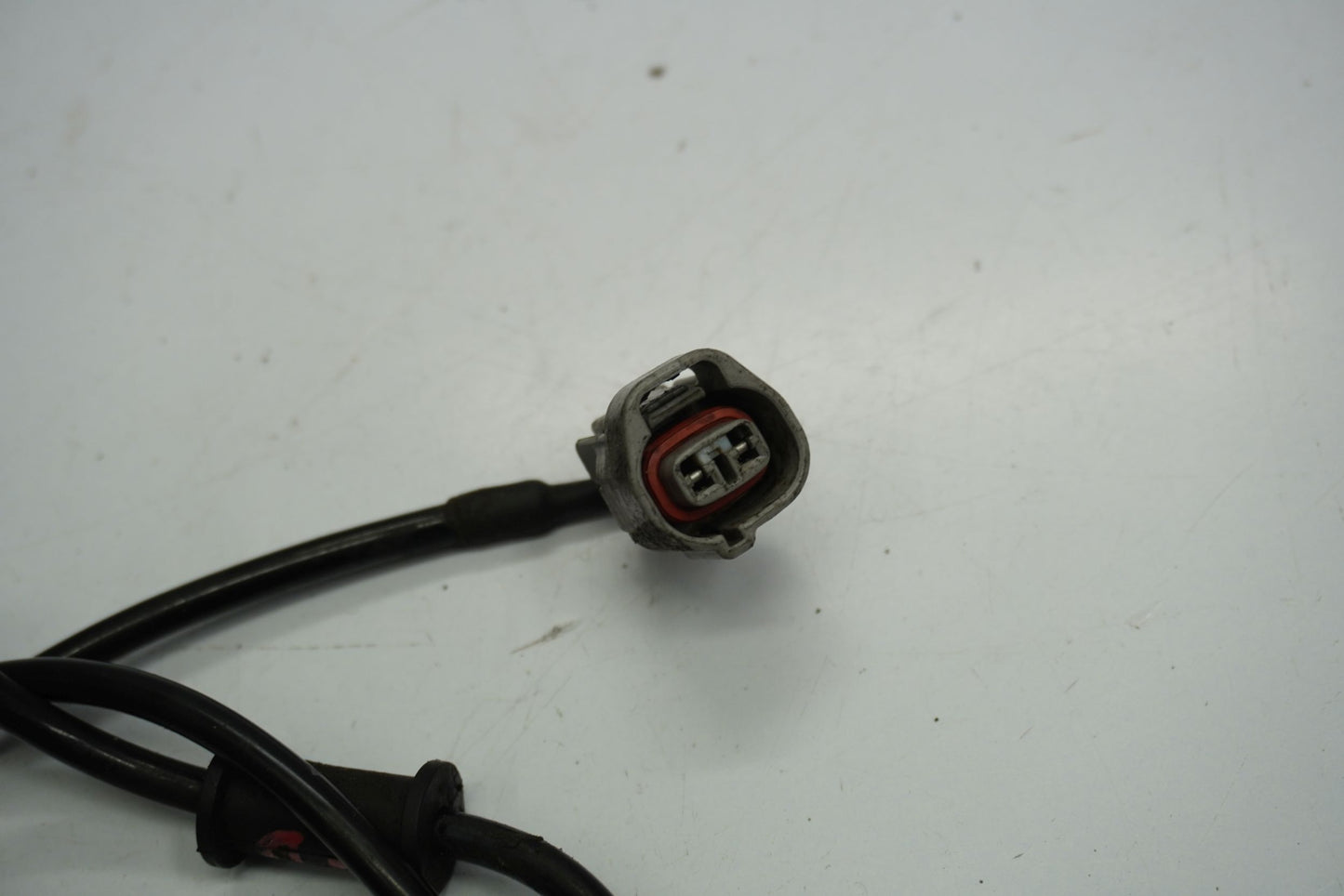 SUZUKI DL 1000 V-STROM 14-16 ABS Sensor vorne 3