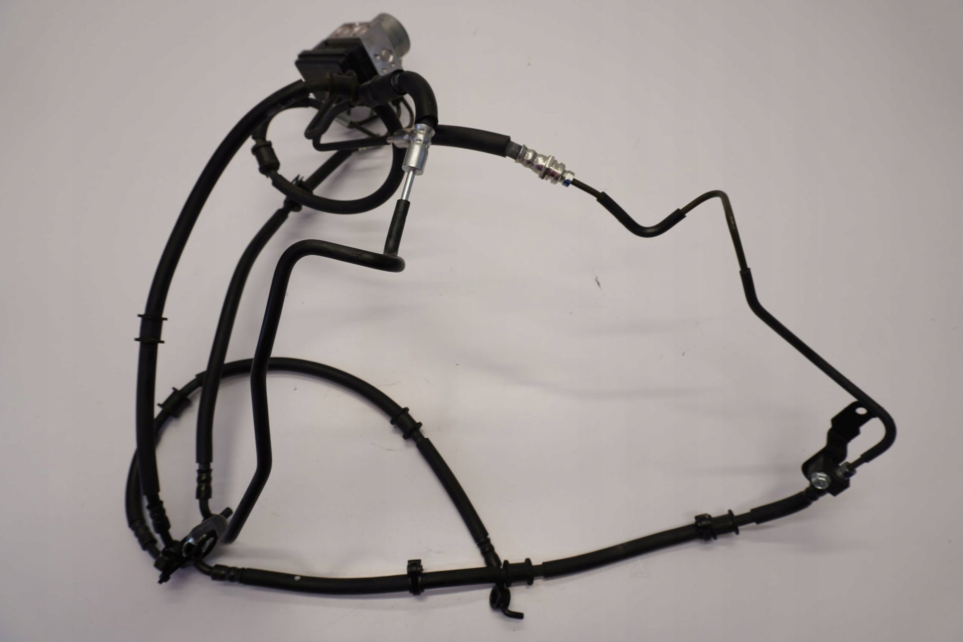 KAWASAKI Z 650 20-22 ABS Pumpe Druckmodulator 2