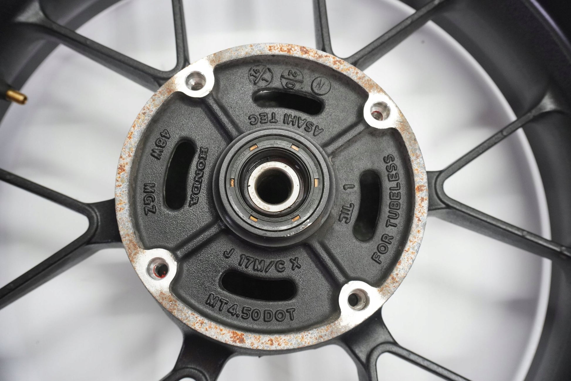 HONDA CBR 500 R 13-15 Felge hinten Wheel Hinterrad 9