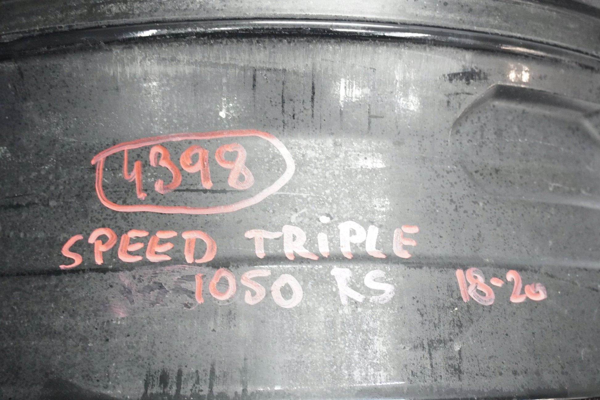 TRIUMPH SPEED TRIPLE 1050 RS 18-20 Felge hinten Wheel Hinterrad 3