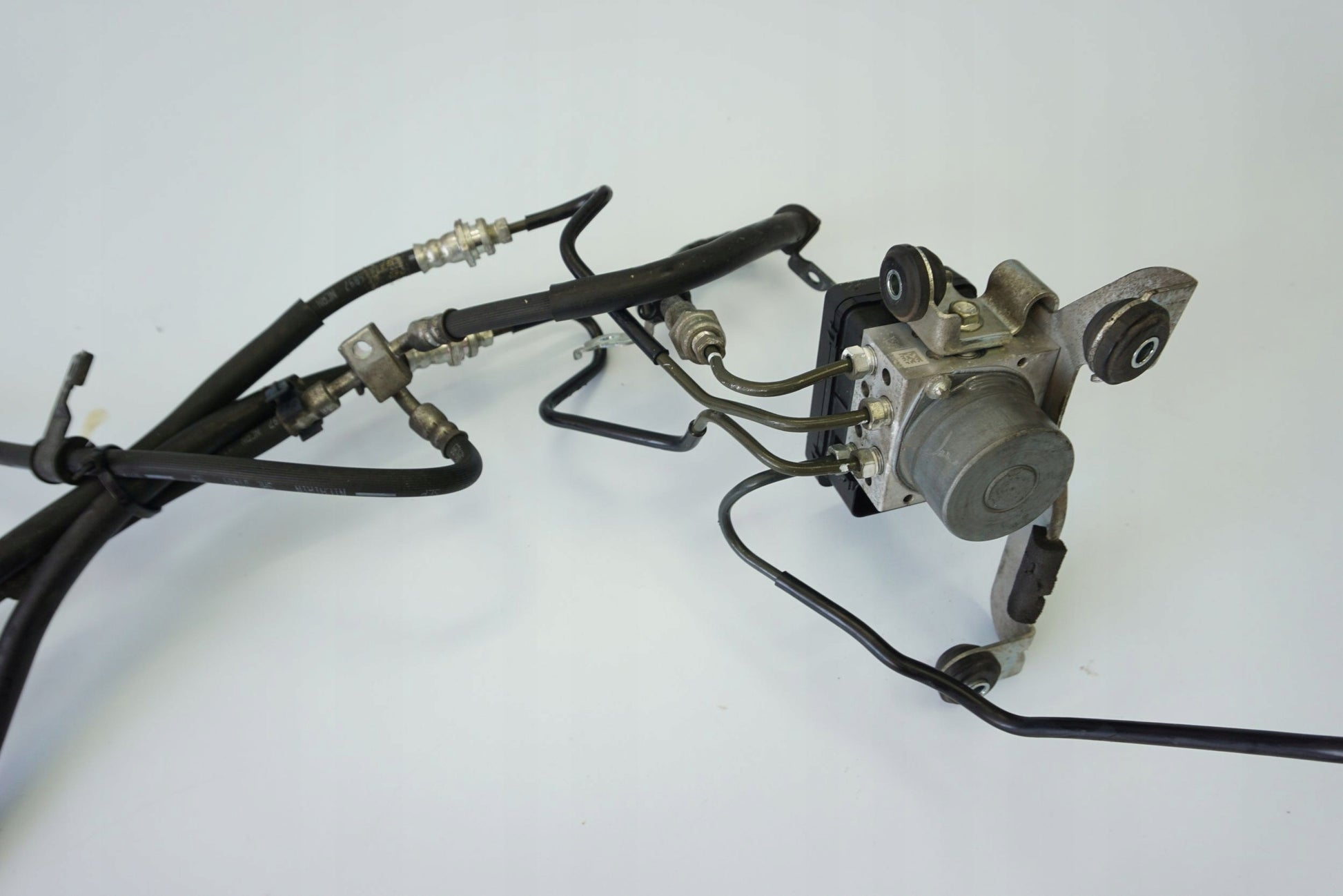 SUZUKI BURGMAN 650 13- ABS Pumpe Druckmodulator 6