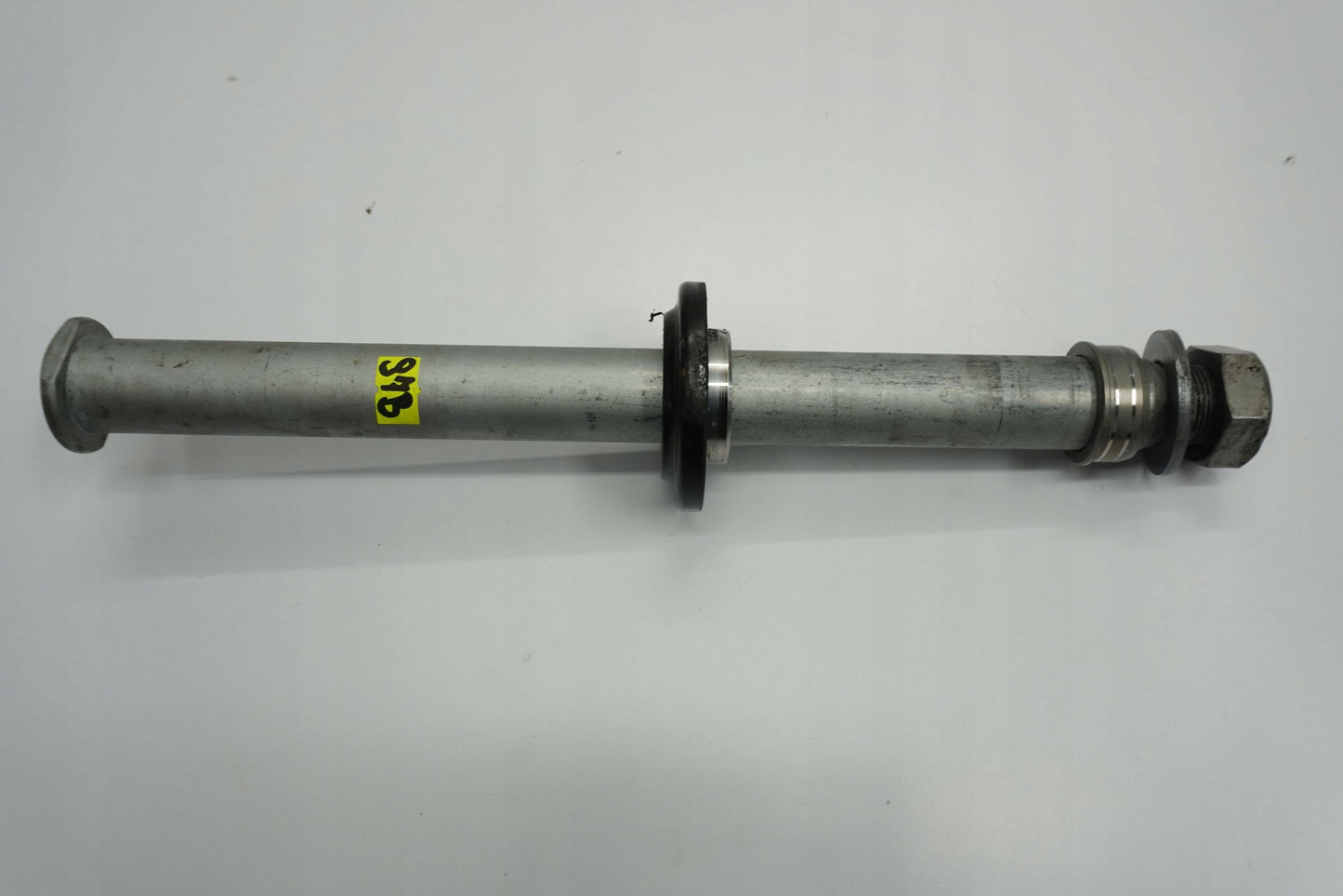 BMW F 900 R K83 20- Hinterachse Achse hinten Radachse rear axle 2