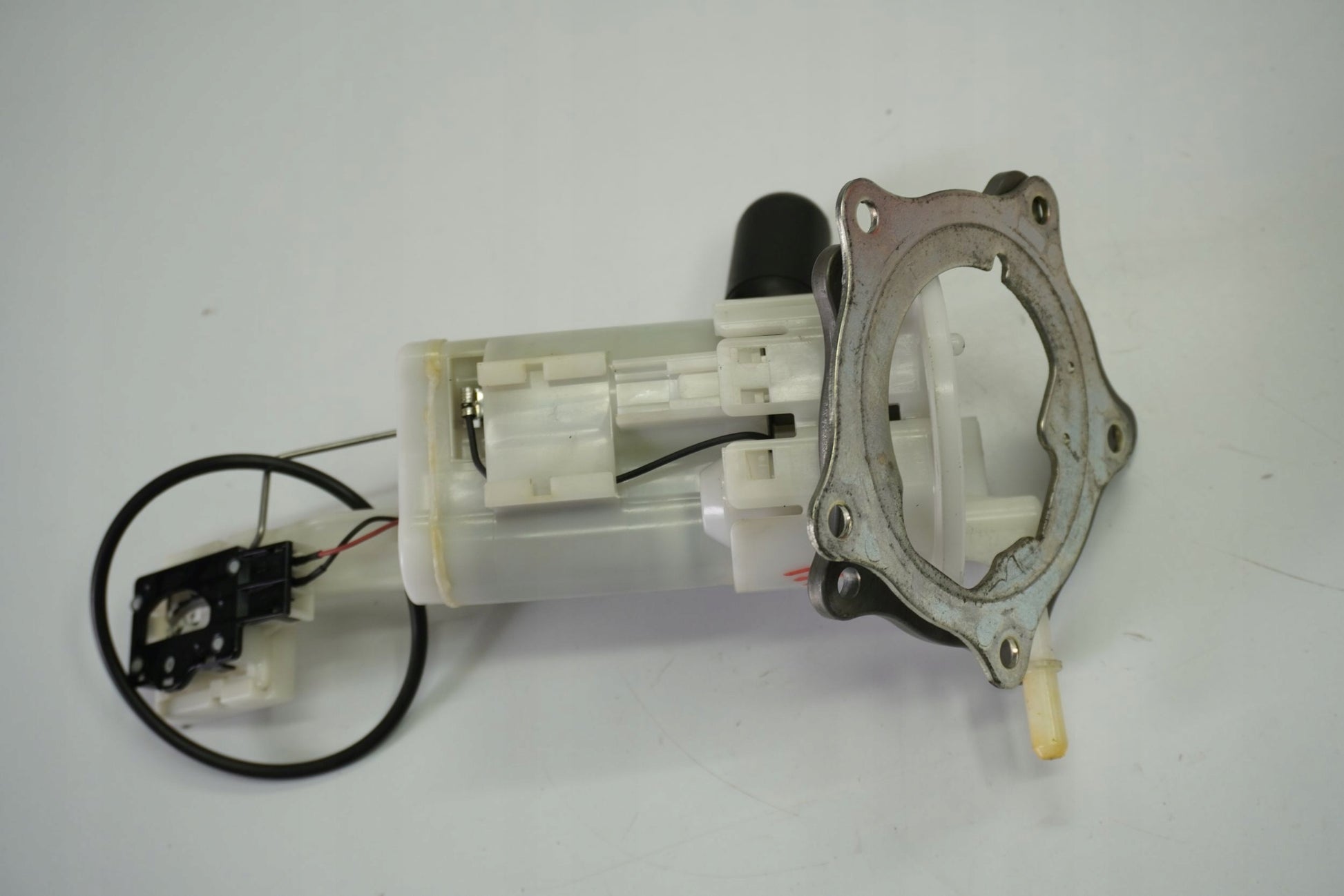 SUZUKI GSX-S 750 17-23 Benzinpumpe Kraftstoffpumpe Fuel Pump 4