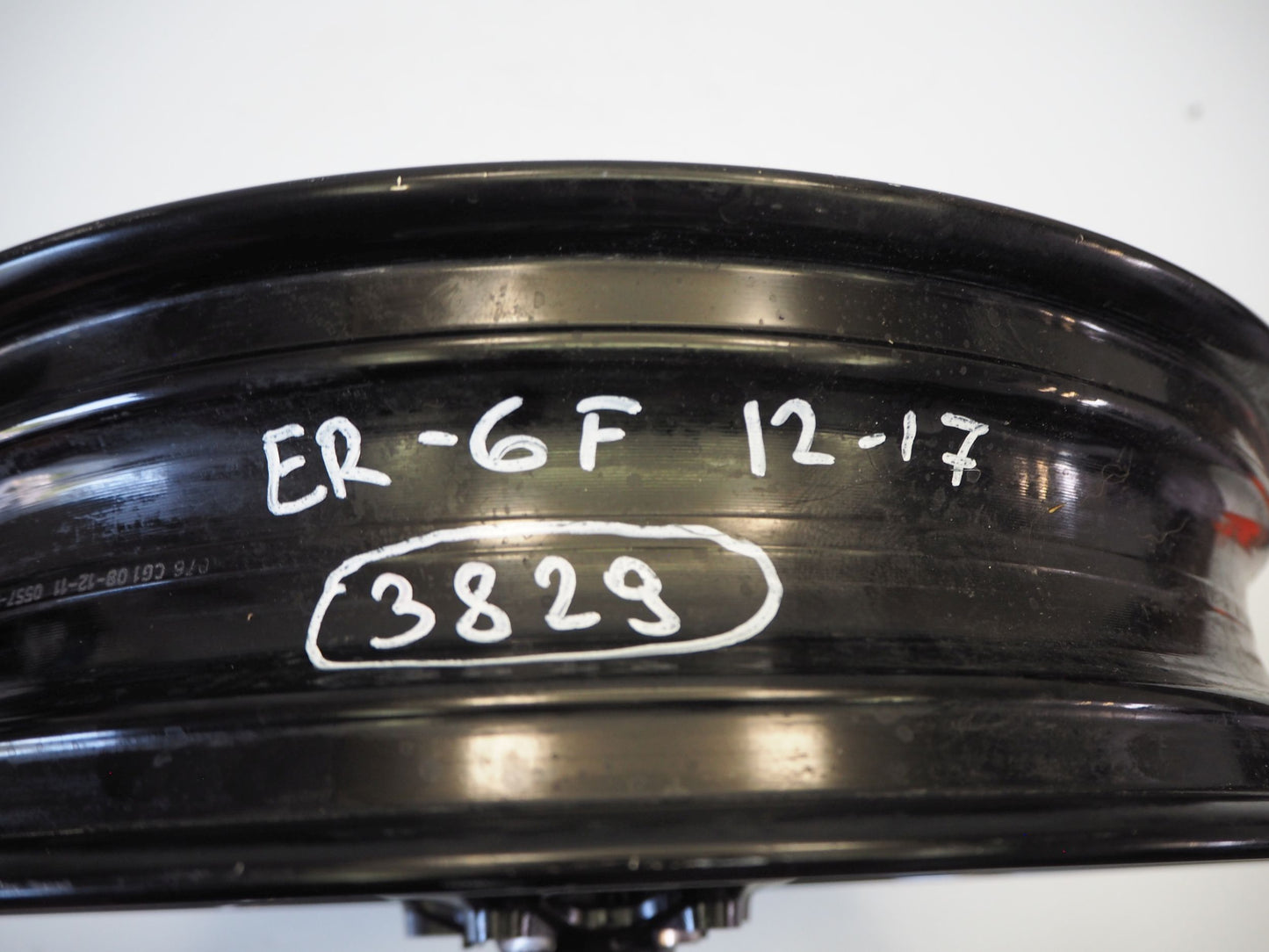 KAWASAKI ER-6F 650 12-17 Felge vorne Wheel Vorderrad 7