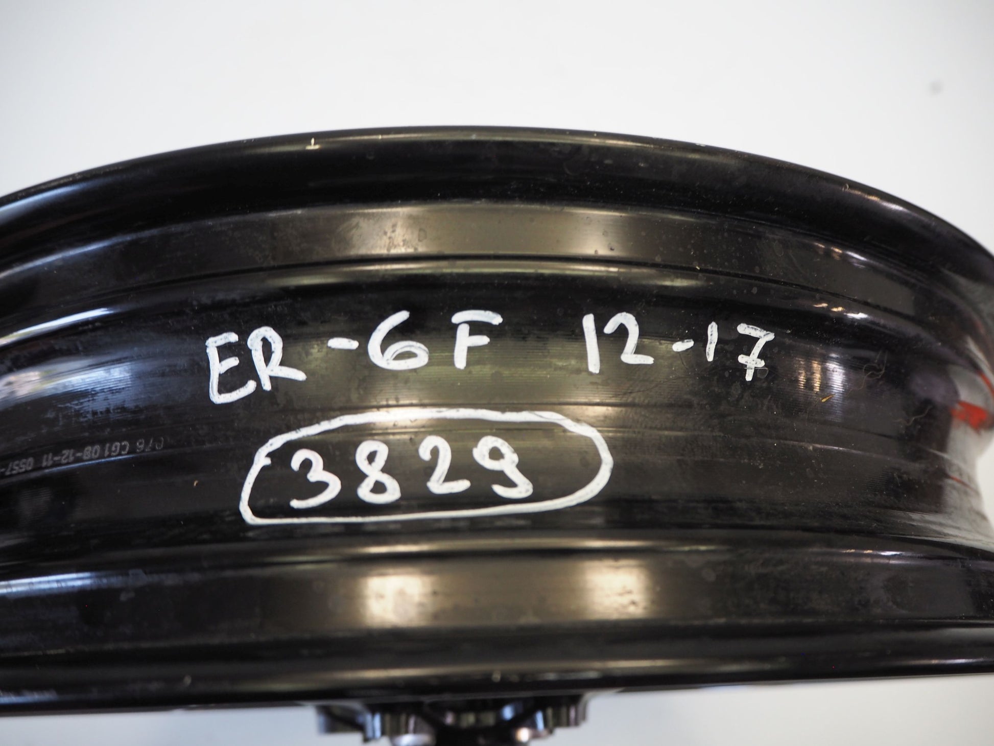 KAWASAKI ER-6F 650 12-17 Felge vorne Wheel Vorderrad 7