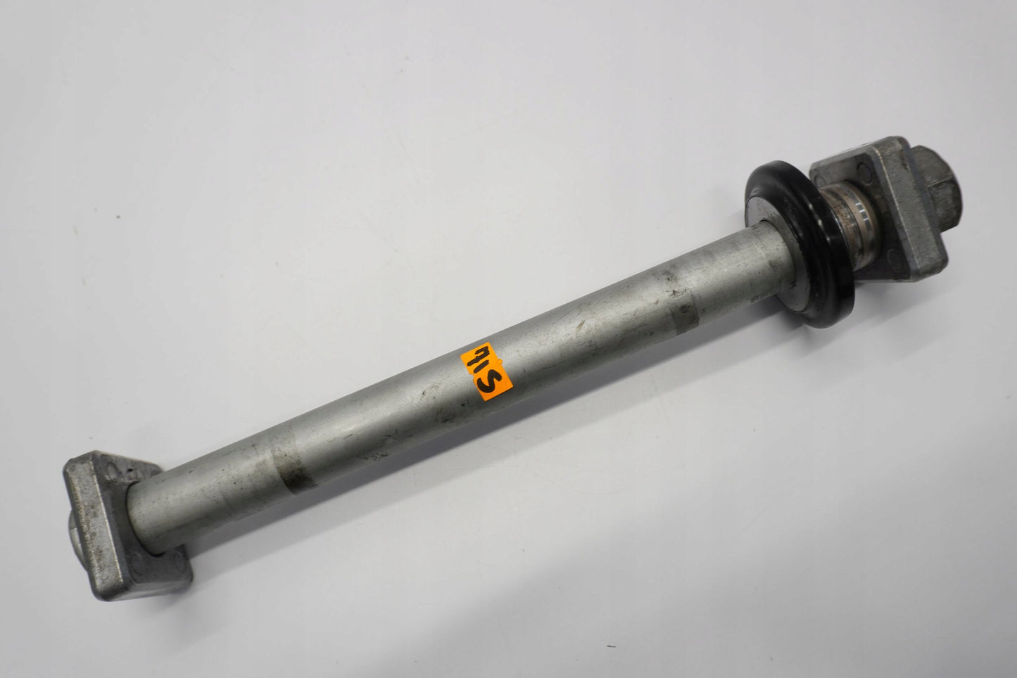 BMW S1000RR K67 21-23 Hinterachse Achse hinten Radachse rear axle 4