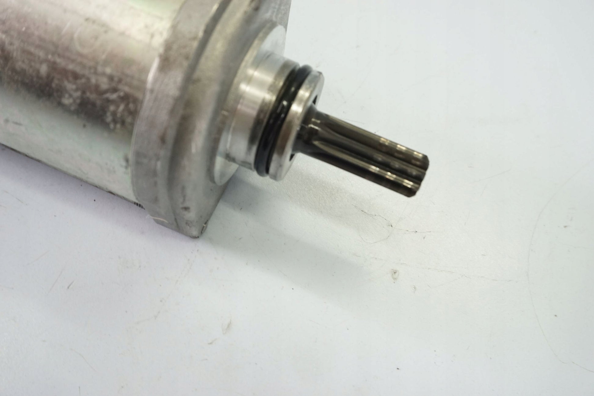 SUZUKI GSX-R 1300 HAYABUSA 08-16 Anlasser Starter Motor 8