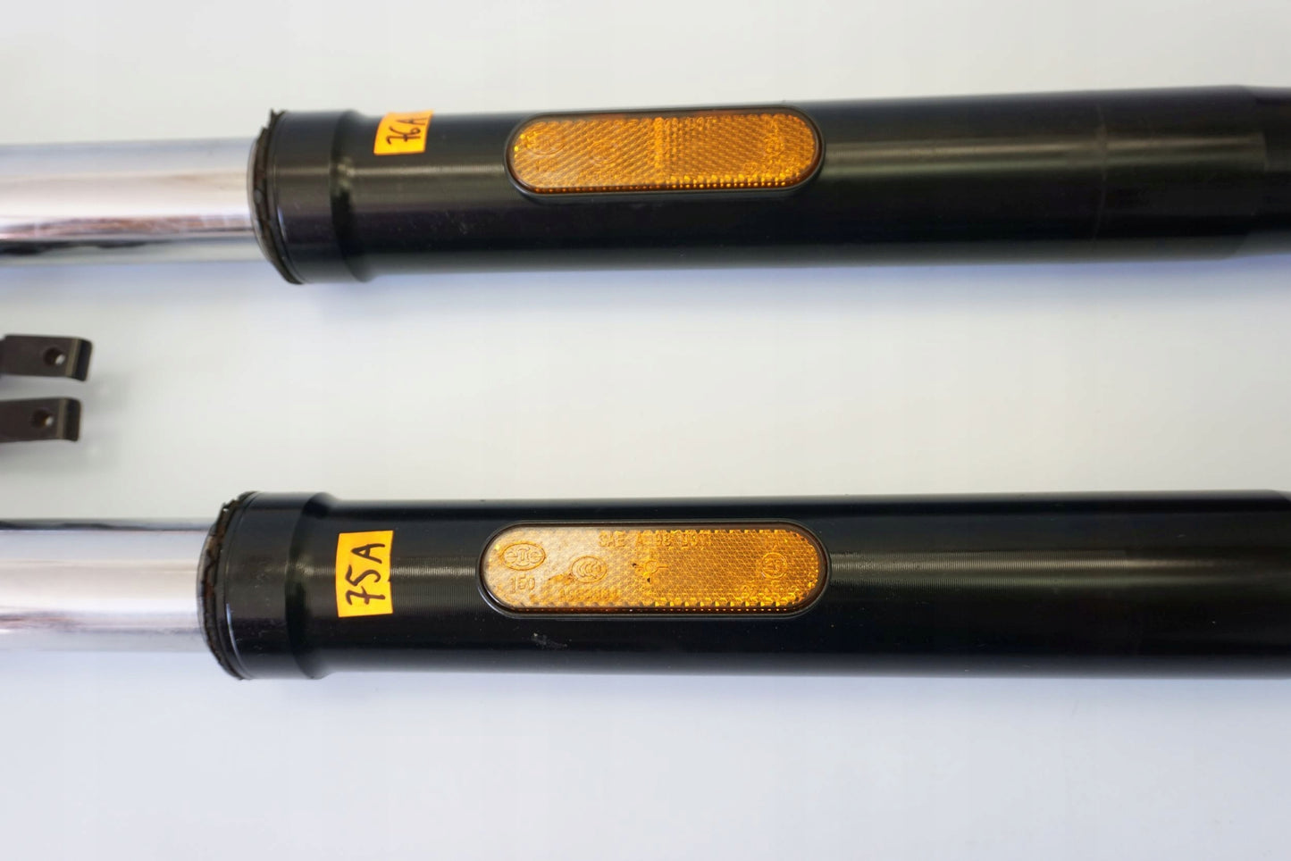 TRIUMPH TIGER SPORT 1050 16- Gabel Gabelholme Fork 14