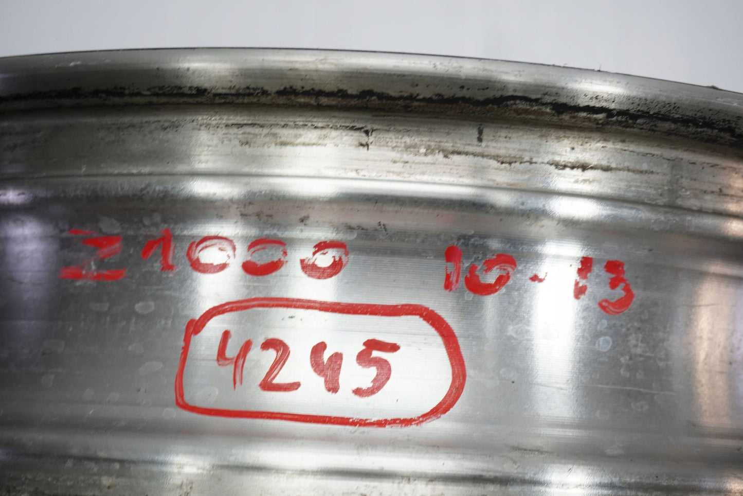 KAWASAKI Z1000 10-13 Felge vorne Wheel Vorderrad 6