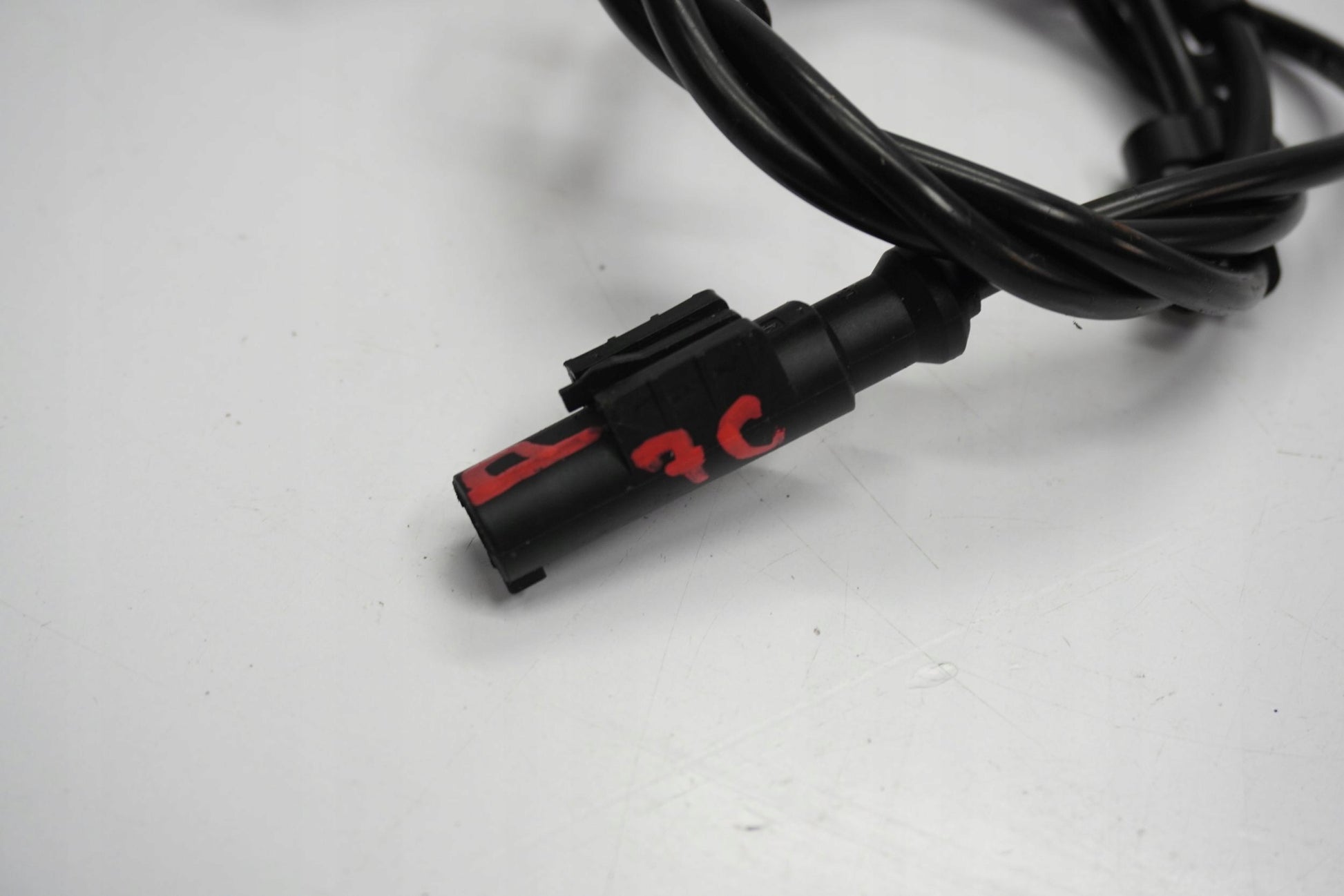 DUCATI DIAVEL 1200 11-13 ABS Sensor vorne 4