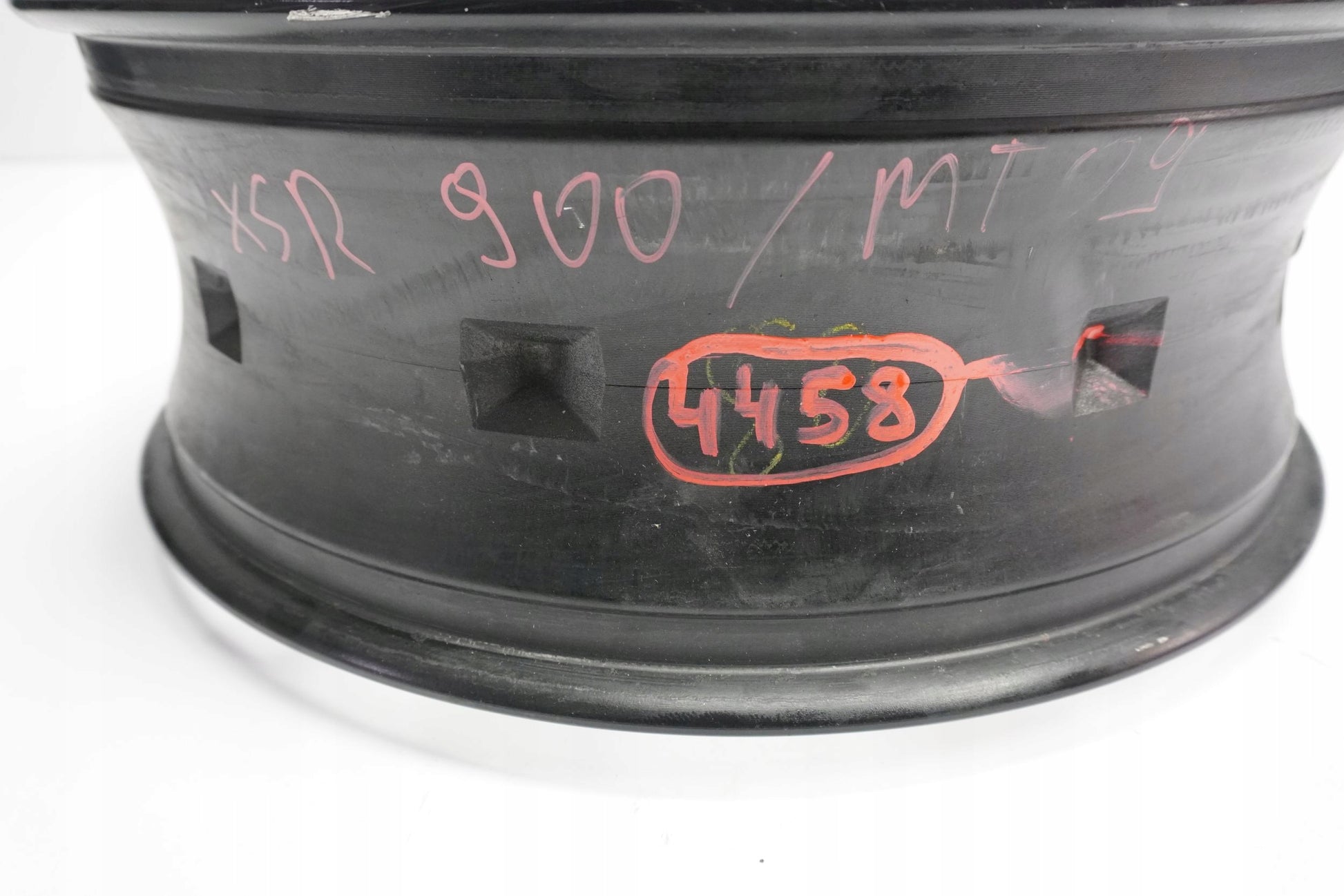 YAMAHA XSR-900 16-21 Felge hinten Wheel Hinterrad 5