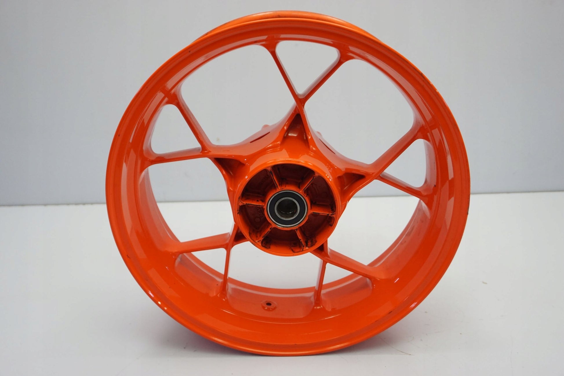 KTM 890 DUKE R 20- Felge hinten Wheel Hinterrad 13