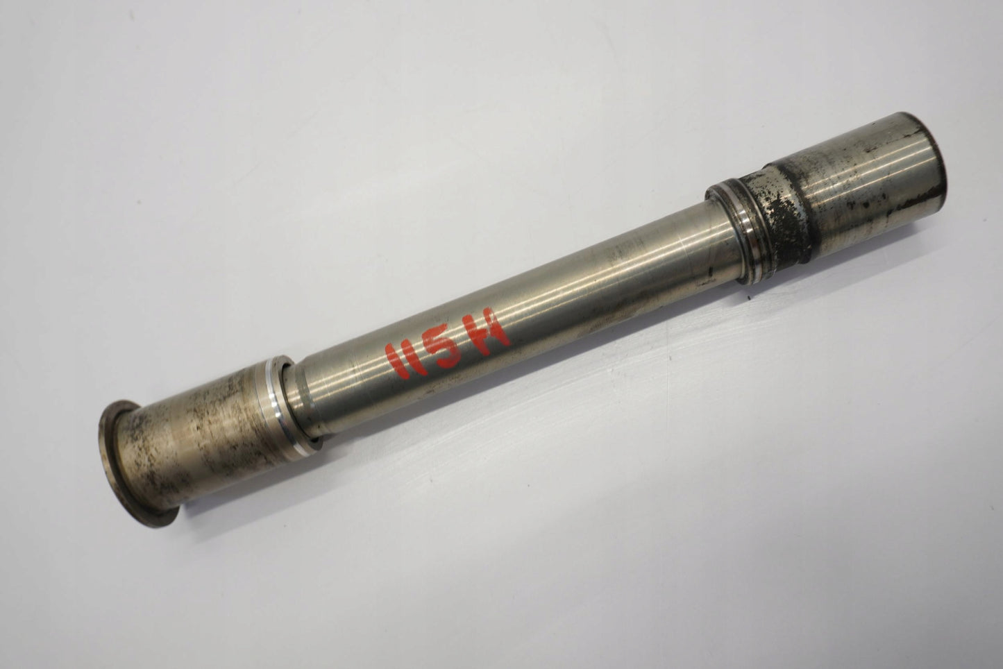 BMW K 1300 R 09-16 Vorderachse Achse vorne Radachse front axle 6