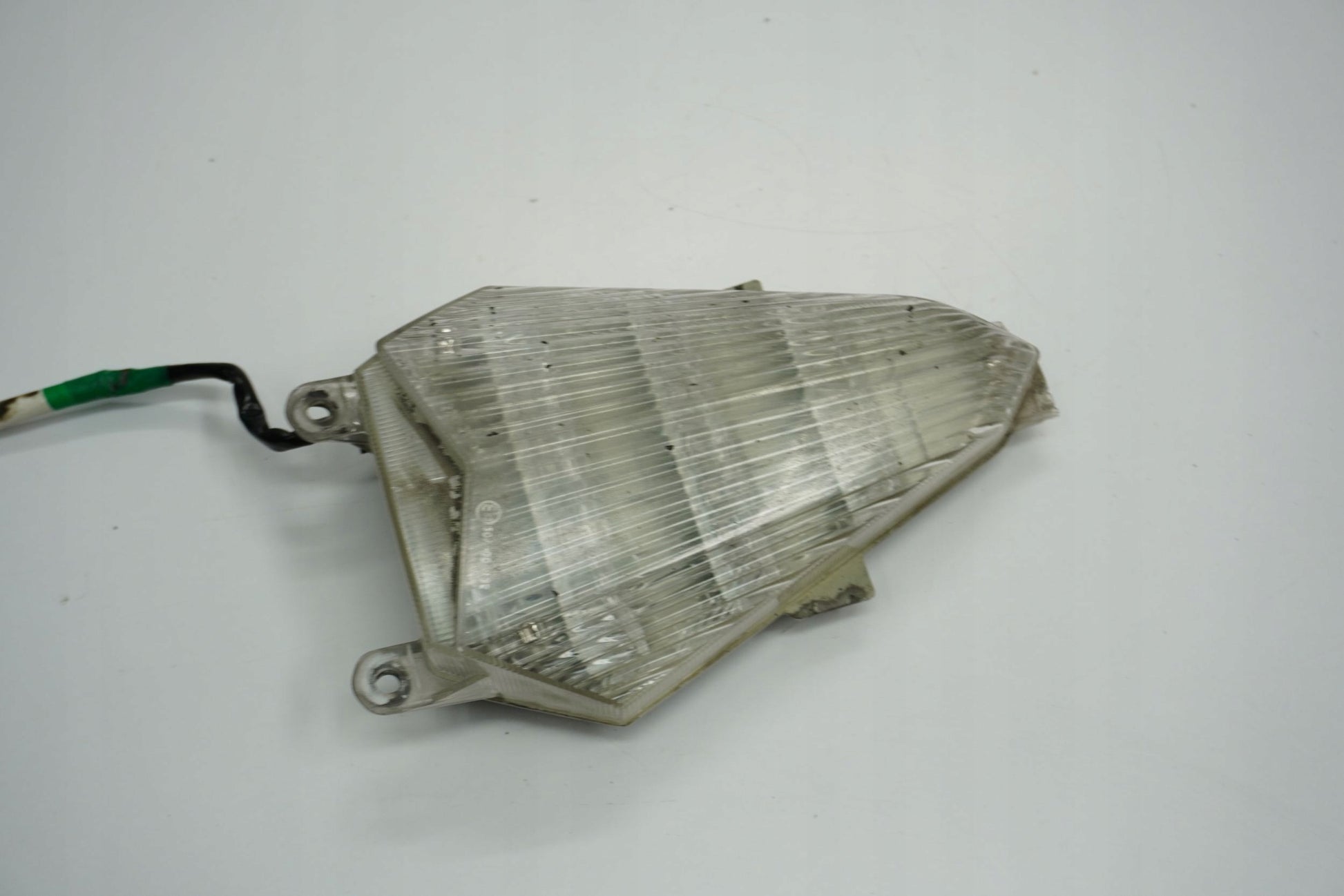 YAMAHA YZF-R6 RJ11 06-07 Rücklicht 4