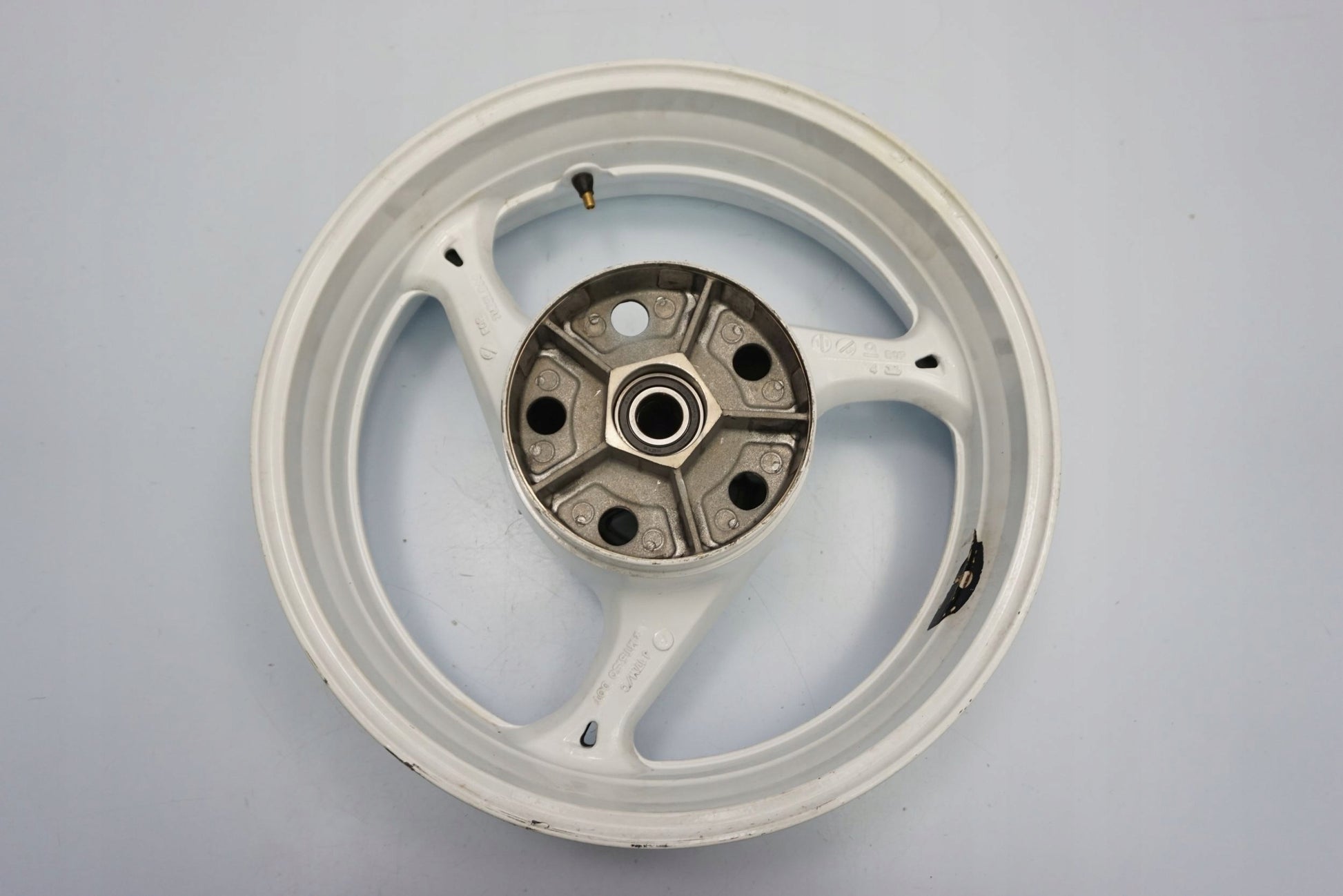 SUZUKI GSR 750 11-16 Felge hinten Wheel Hinterrad 6