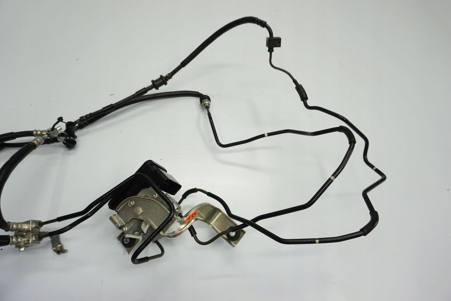 SUZUKI GSX-S 750 17-23 ABS Pumpe Druckmodulator 2