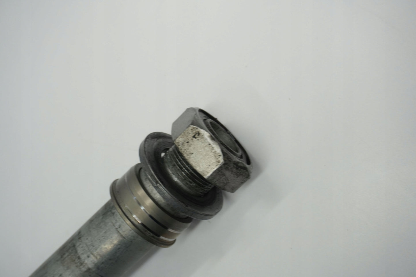 BMW F 900 R K83 20- Hinterachse Achse hinten Radachse rear axle 3