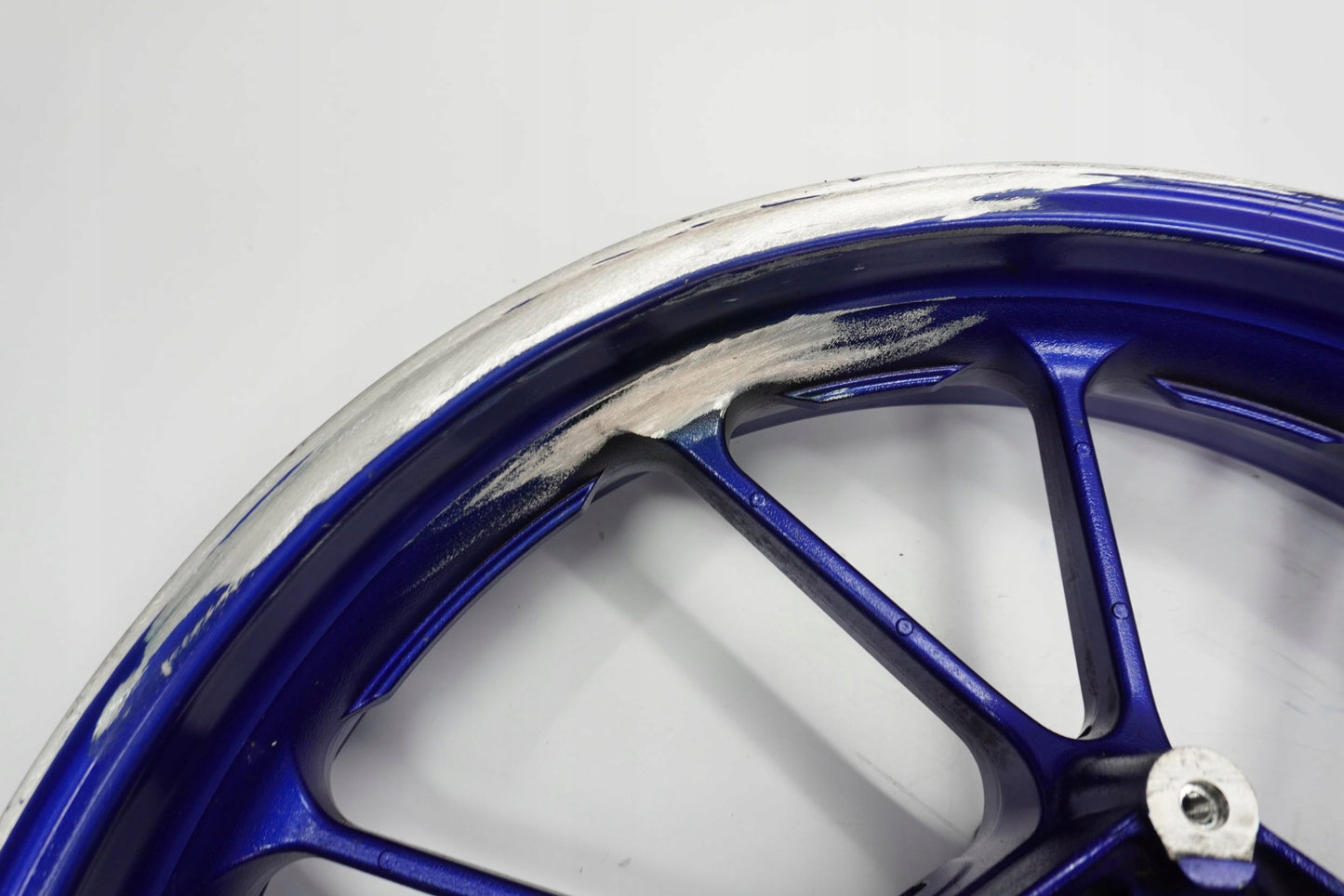 YAMAHA MT-09 13-16 Felge vorne Wheel Vorderrad 4