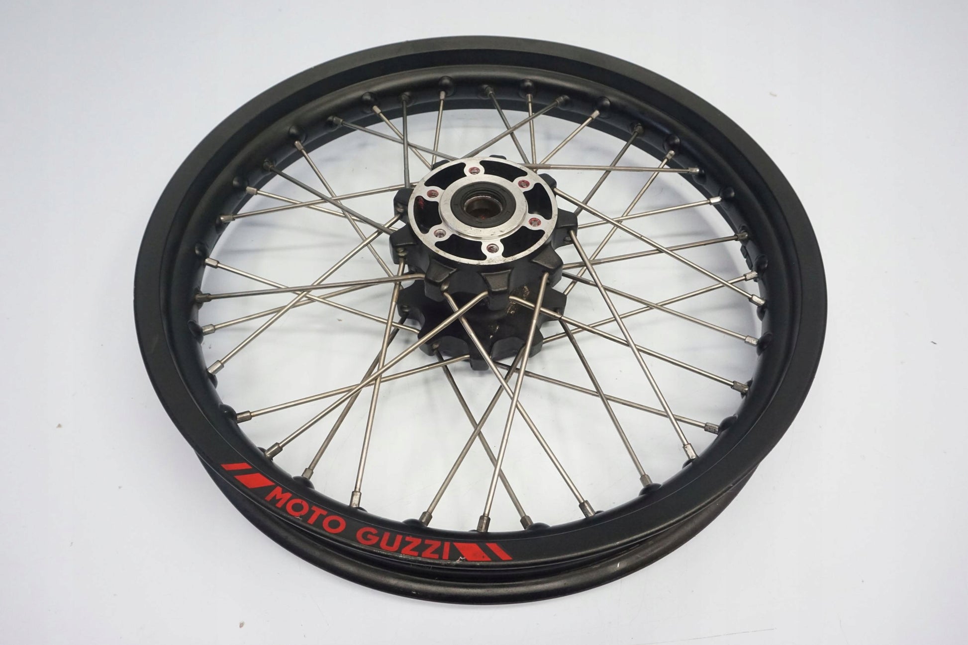 MOTO GUZZI V85 TT 2020 Felge vorne Wheel Vorderrad 6