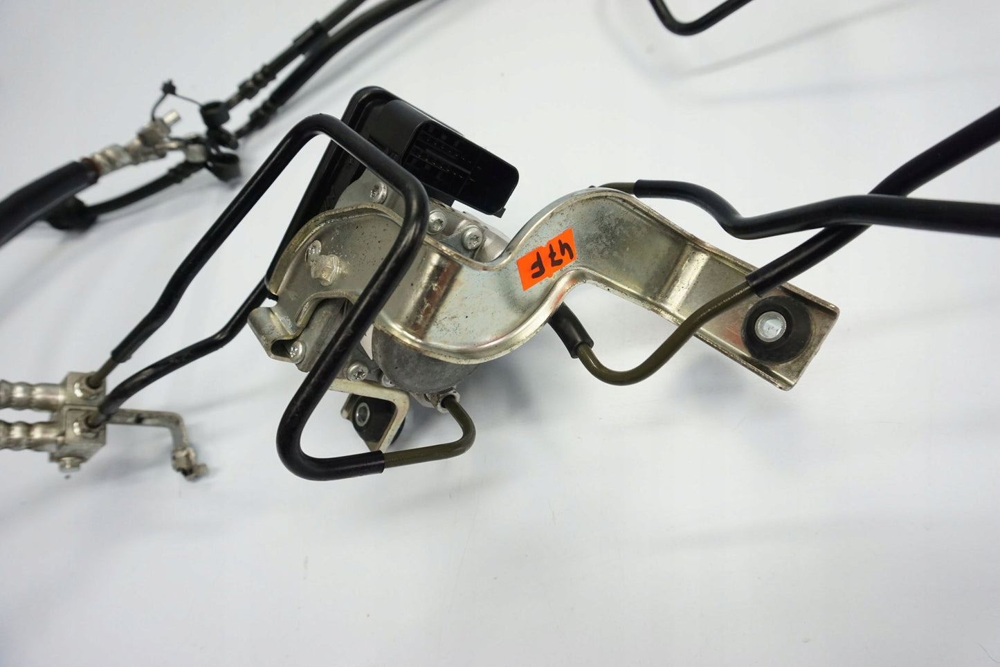 SUZUKI GSX-S 750 17-23 ABS Pumpe Druckmodulator 3