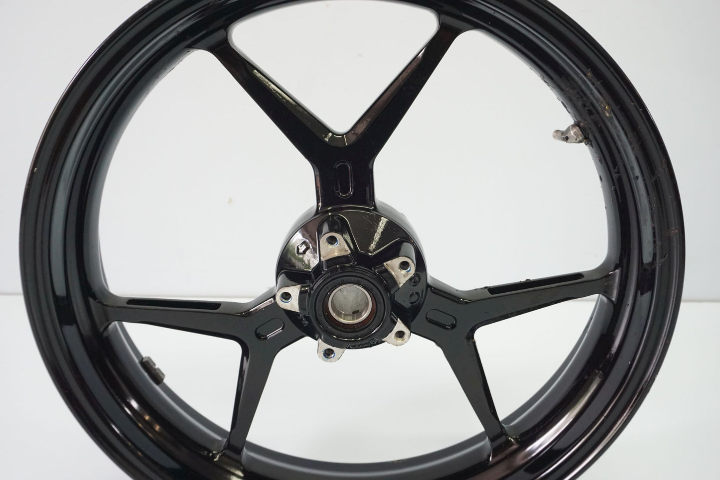 DUCATI SUPERSPORT 937 17- Felge vorne Wheel Vorderrad 7