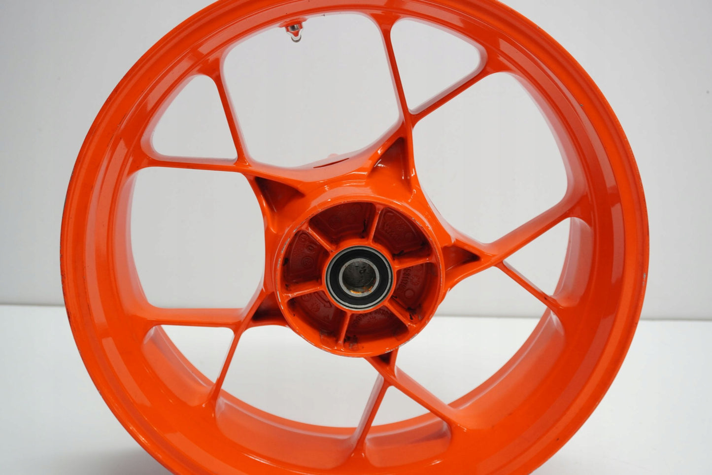 KTM 890 DUKE R 20- Felge hinten Wheel Hinterrad 12