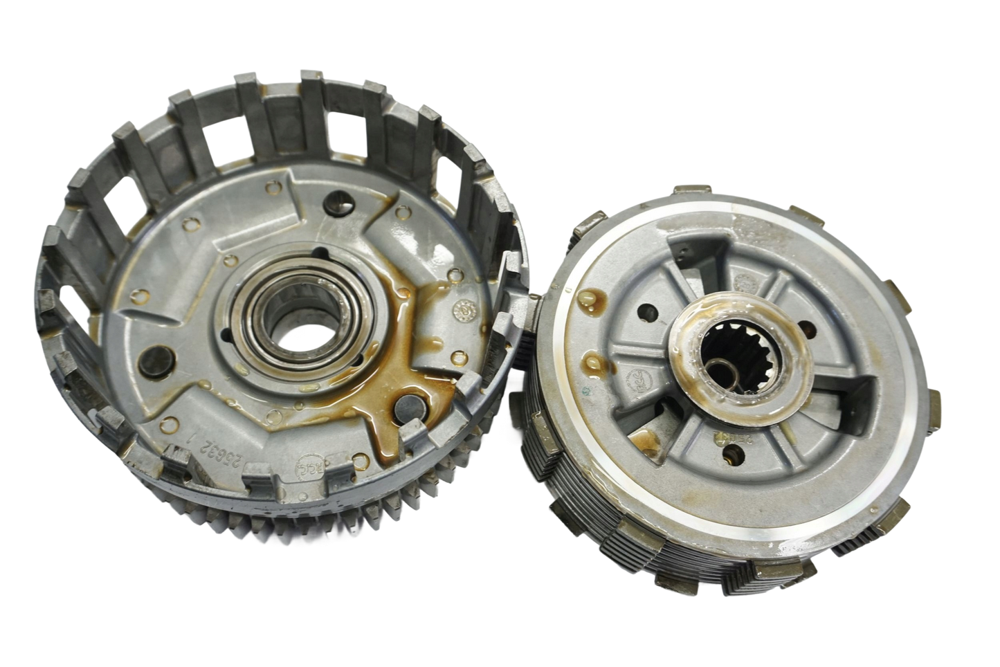 DUCATI MONSTER 937 21- Kupplung Kupplungskorb Clutch 1