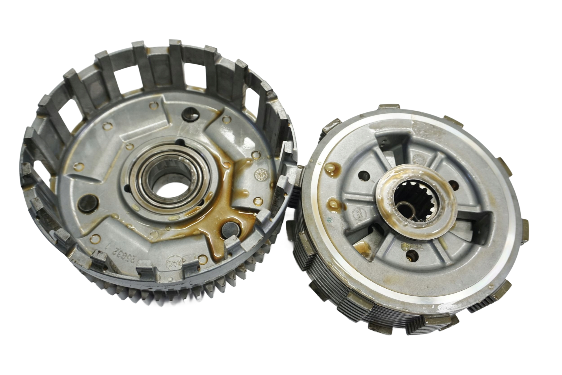 DUCATI MONSTER 937 21- Kupplung Kupplungskorb Clutch 1