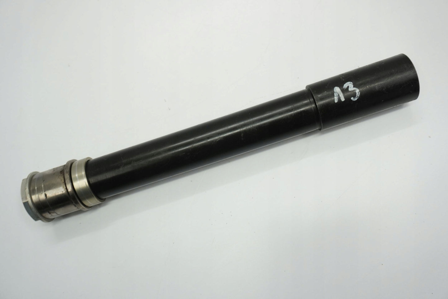 KTM 1190 ADVENTURE 13-16 Vorderachse Achse vorne Radachse front axle 4