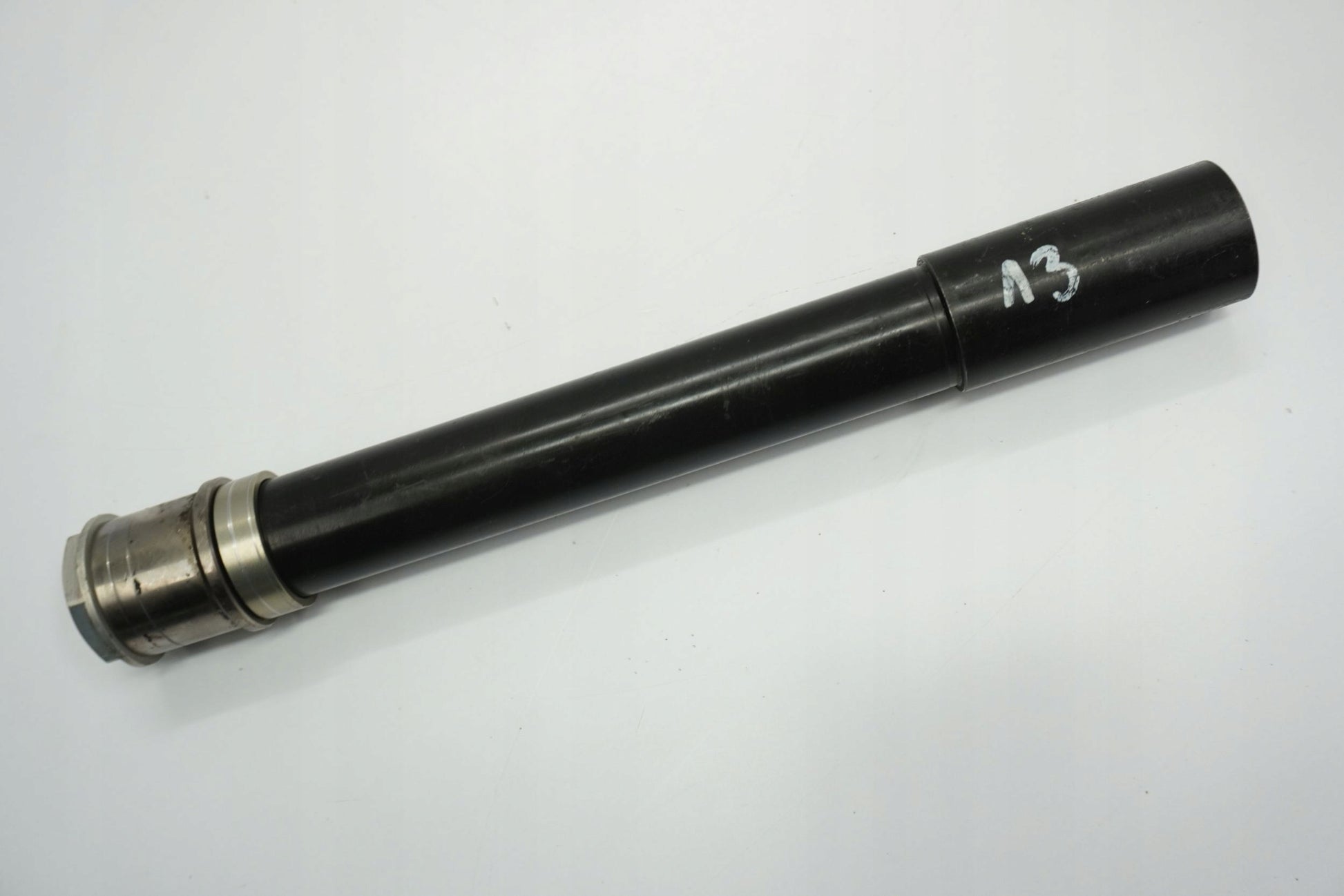 KTM 1190 ADVENTURE 13-16 Vorderachse Achse vorne Radachse front axle 4