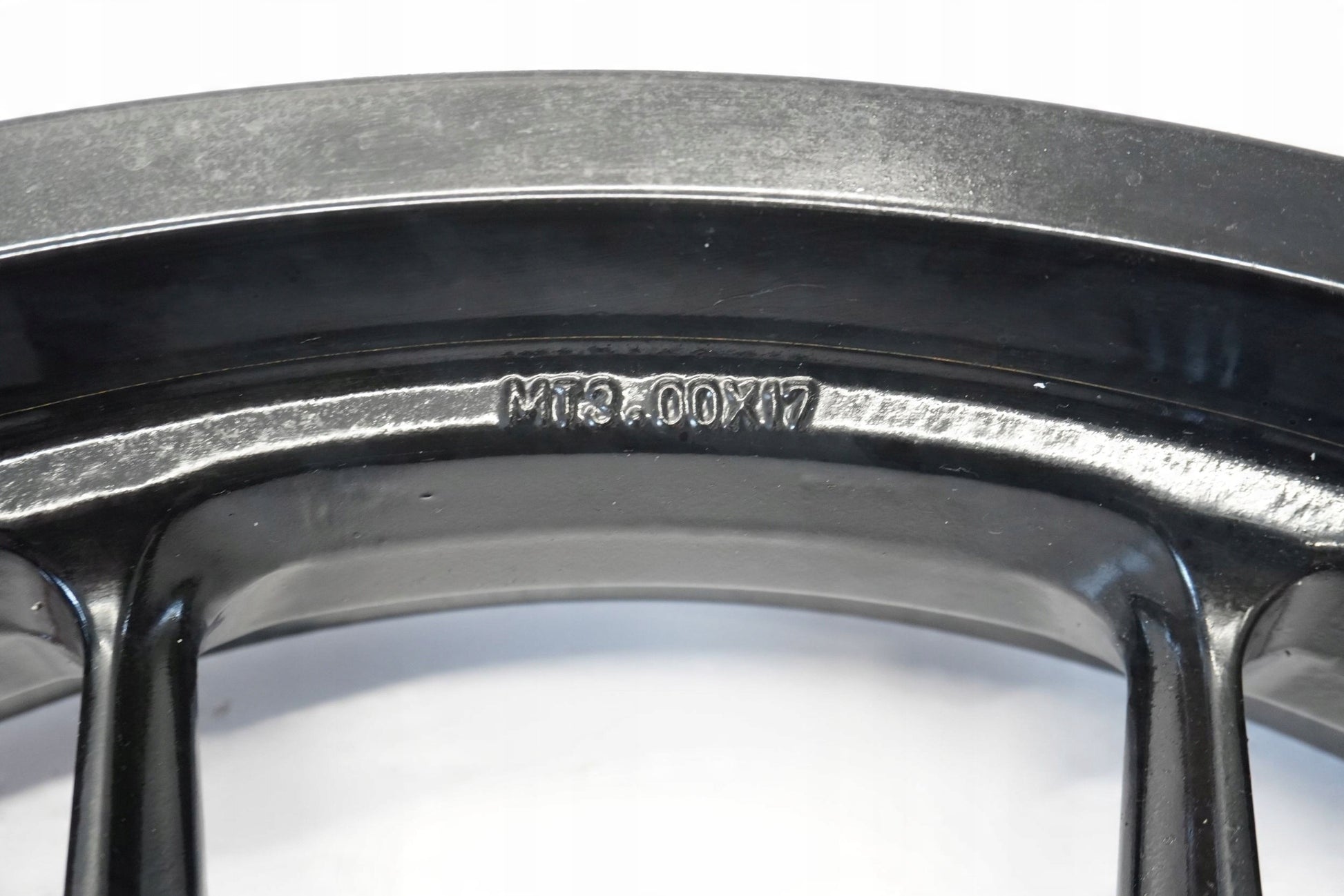 KTM 125 DUKE 17-23 Felge vorne Wheel Vorderrad 12