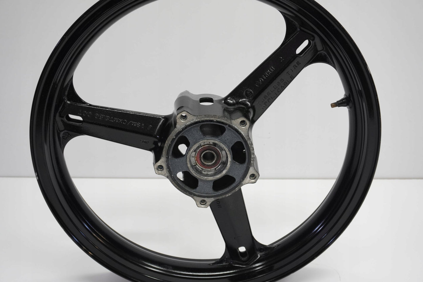 SUZUKI DL 1000 V-STROM 02-09 Felge vorne Wheel Vorderrad 2