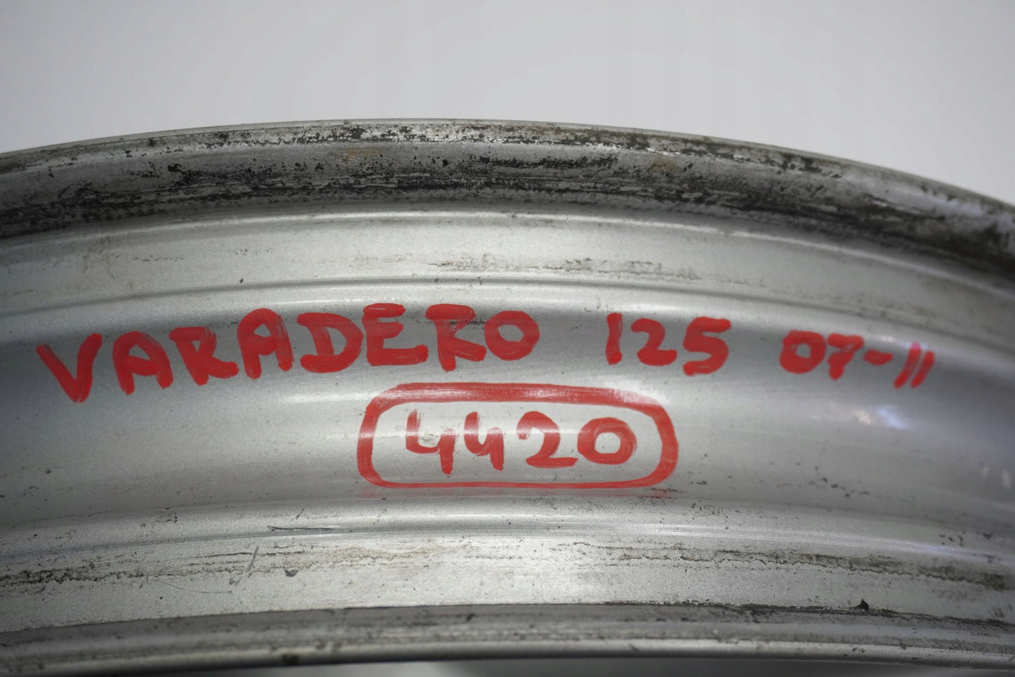 HONDA XL 125 V VARADERO 07-11 Felge hinten Wheel Hinterrad 3