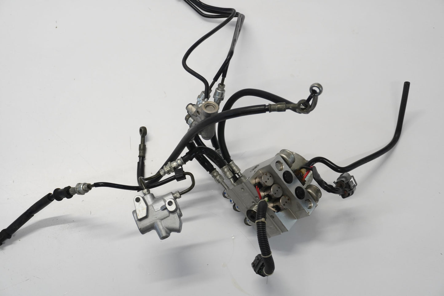 YAMAHA FJR 1300 06-12 ABS Pumpe Druckmodulator 8