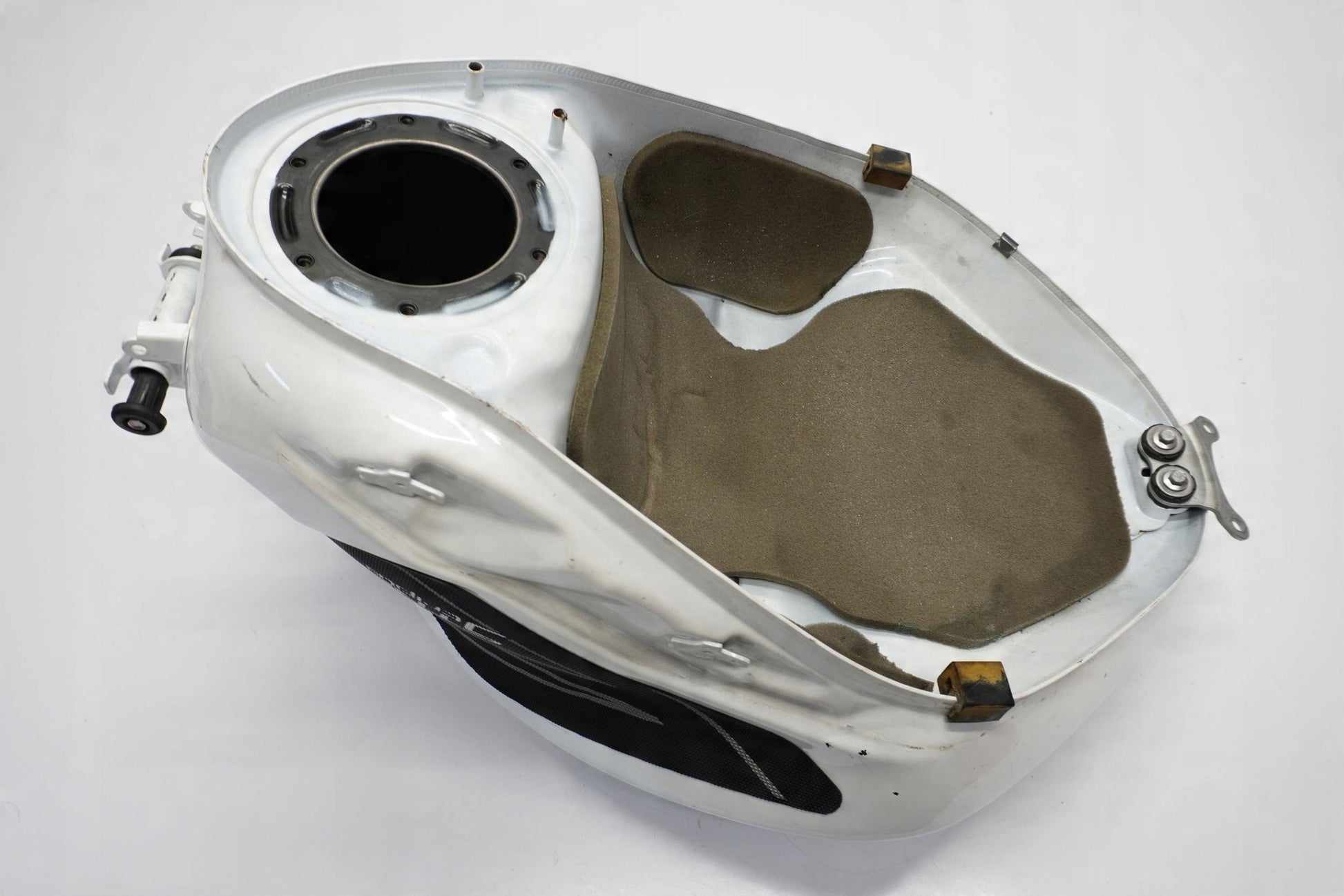 TRIUMPH STREET TRIPLE 675 13-17 Kraftstofftank Benzintank Fuel Tank 5
